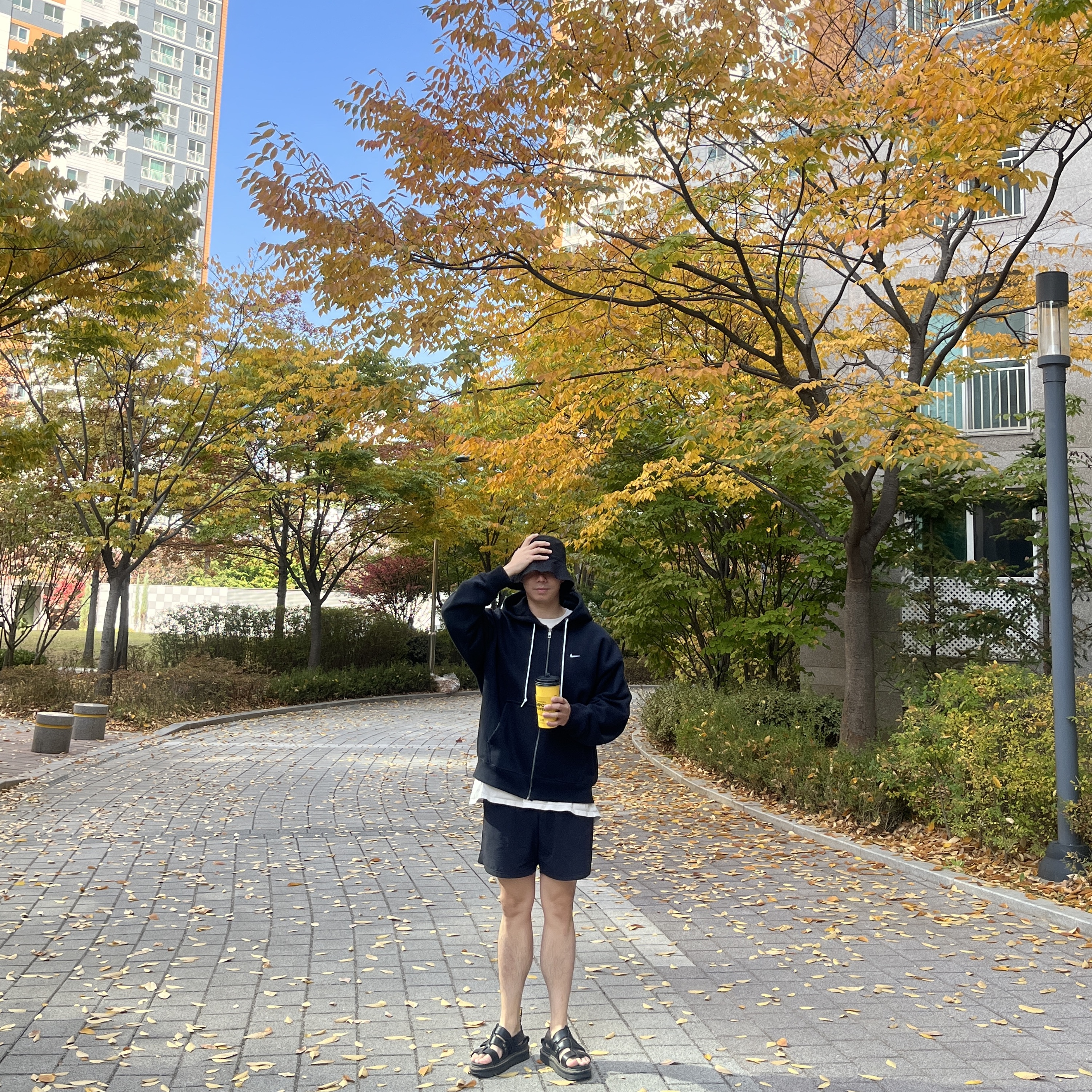 Nike NRG Solo Swoosh Full Zip Hoodie Black - Asia, Stussy Basic Stussy T-Shirt Black 2023 착용 스타일 - 3