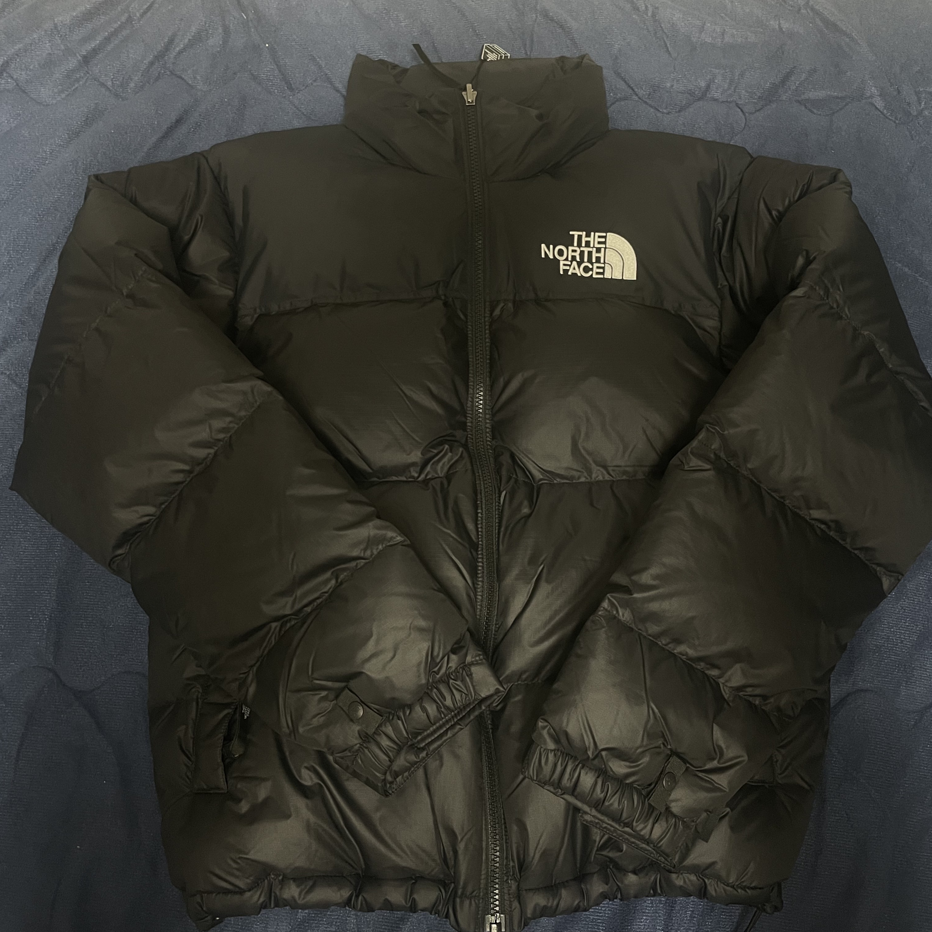 The North Face 1996 Eco Nuptse Jacket Black 착용 스타일