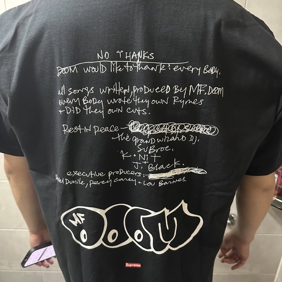 Supreme x MF Doom T-Shirt Black - 23FW 착용 스타일