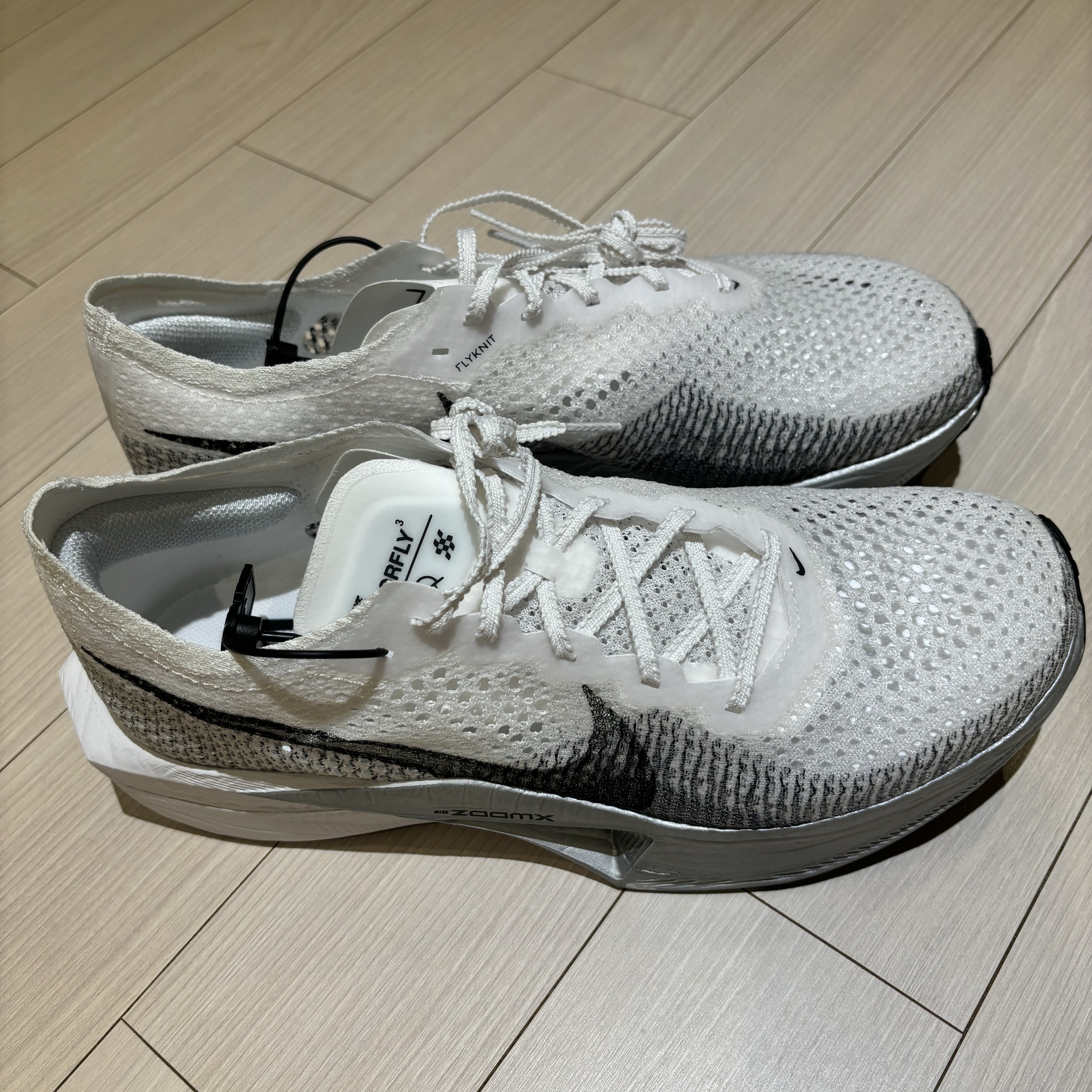 Nike ZoomX Vaporfly Next% 3 White Grey 착용 스타일