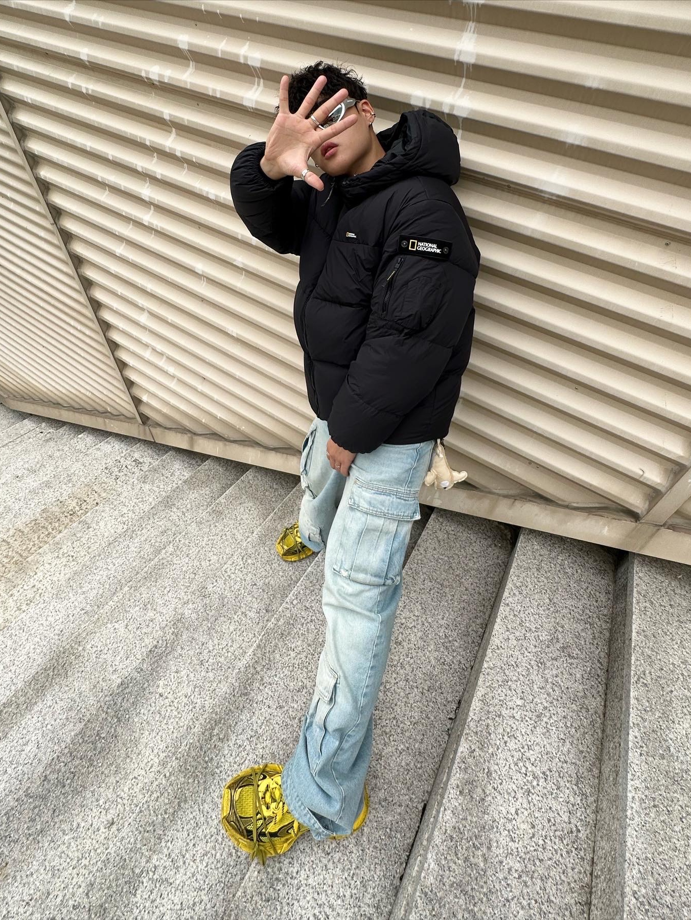 Balenciaga 3XL Sneakers Yellow Black 착용 스타일 - 3