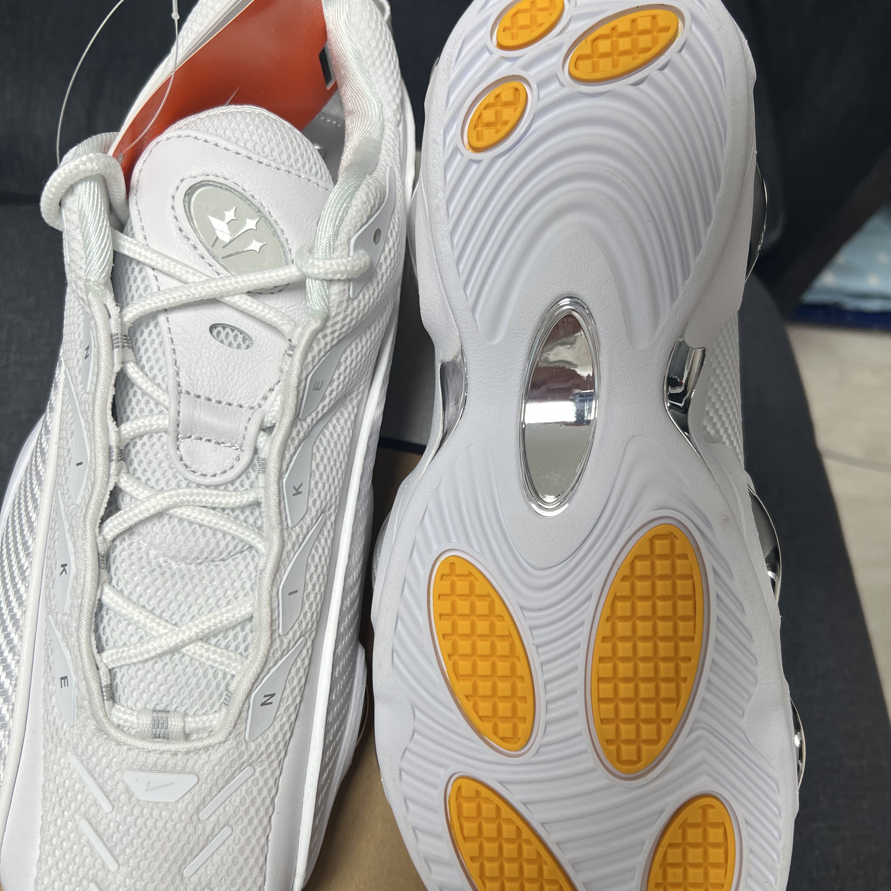 Nike x Drake Nocta Glide Triple White 착용 스타일 - 4