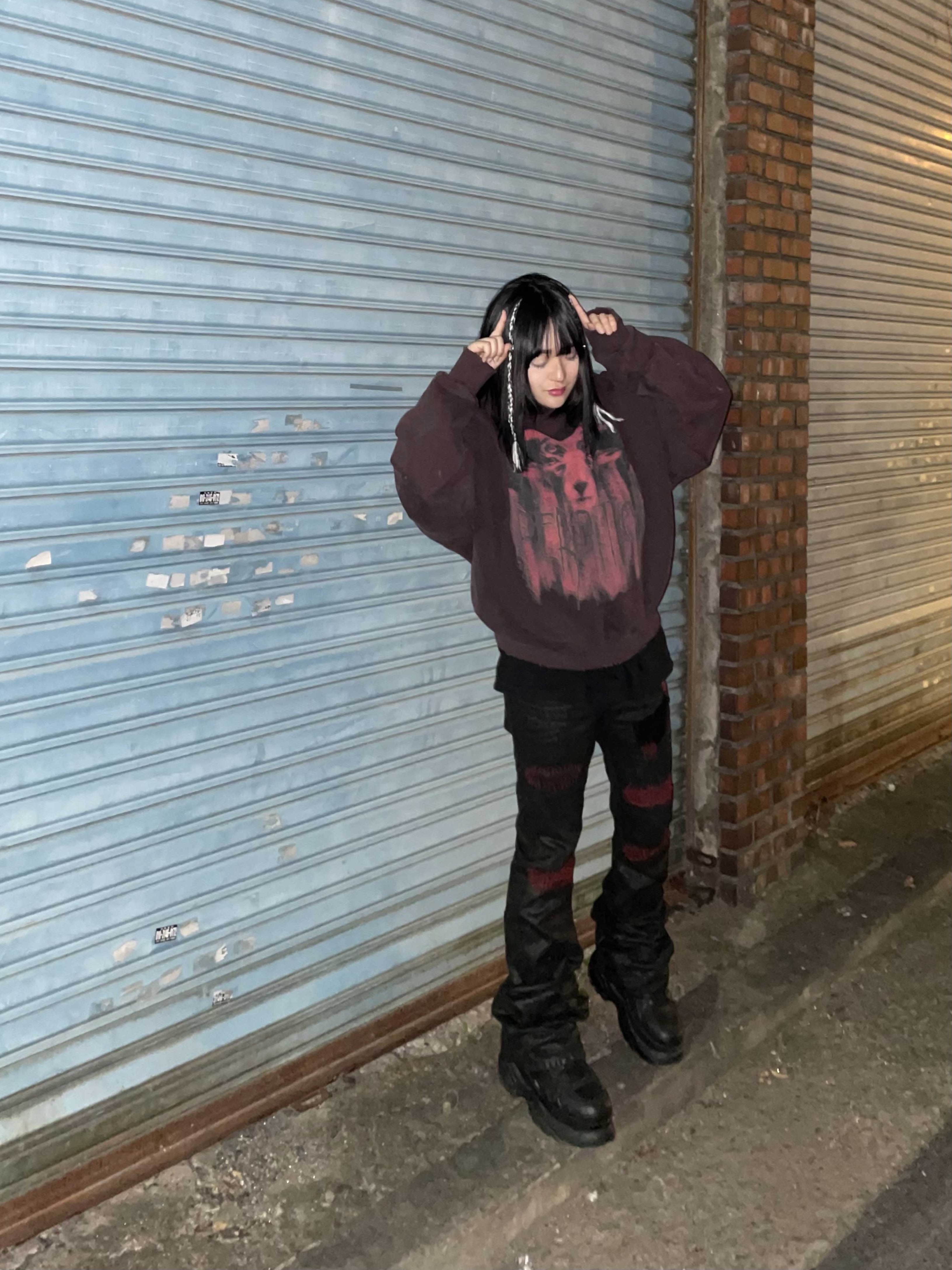 Undermycar Perdition Oglavaeil Hoodie Ox Blood - 22FW, Undermycar x Emostanceclub Emoun Destroyed Cowhide Suede Red Stitch Denim Toreador - 23FW 착용 스타일 - 1