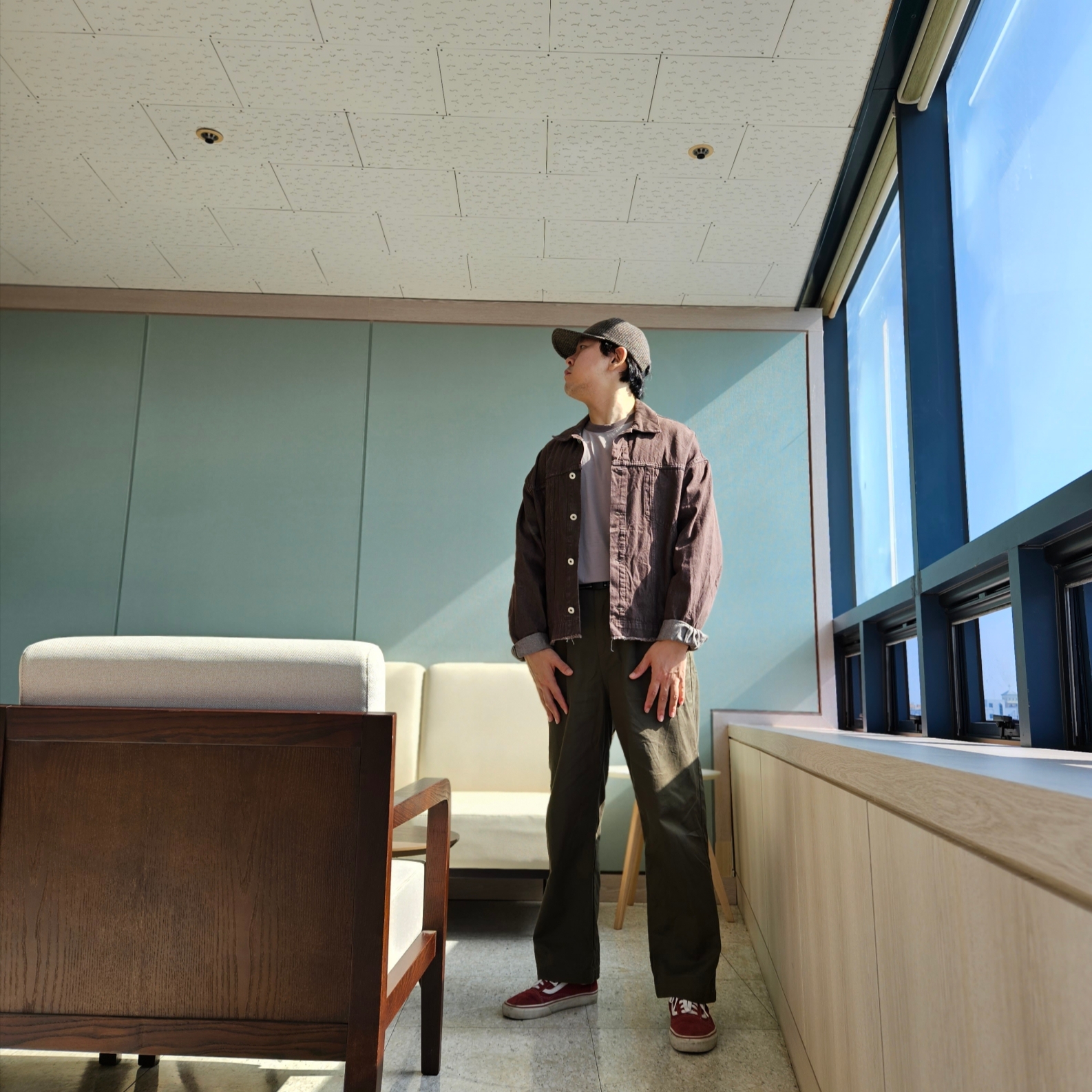 Vans Old Skool Pig Suede Tawny Port, Nike Dri-Fit ACG Goat Rocks Long Sleeve T-Shirt Moon Fossil - Asia 착용 스타일 - 1
