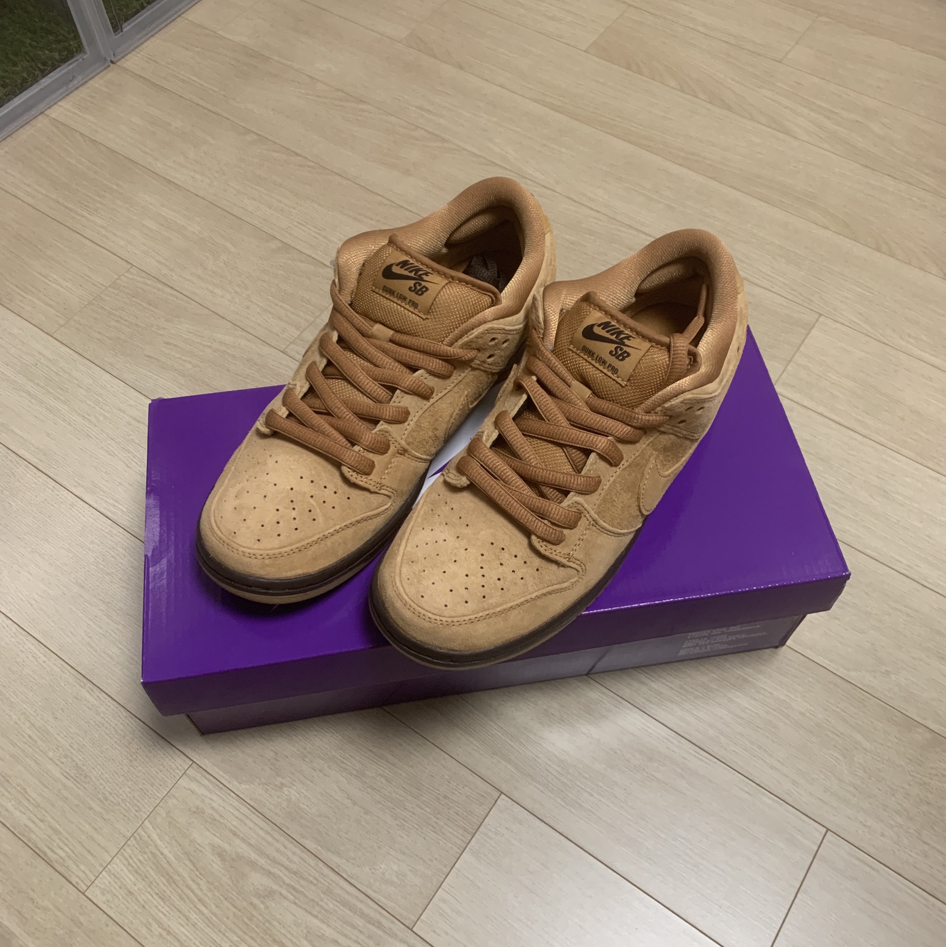 Nike SB Dunk Low Pro Wheat 2023 착용 스타일 - 1