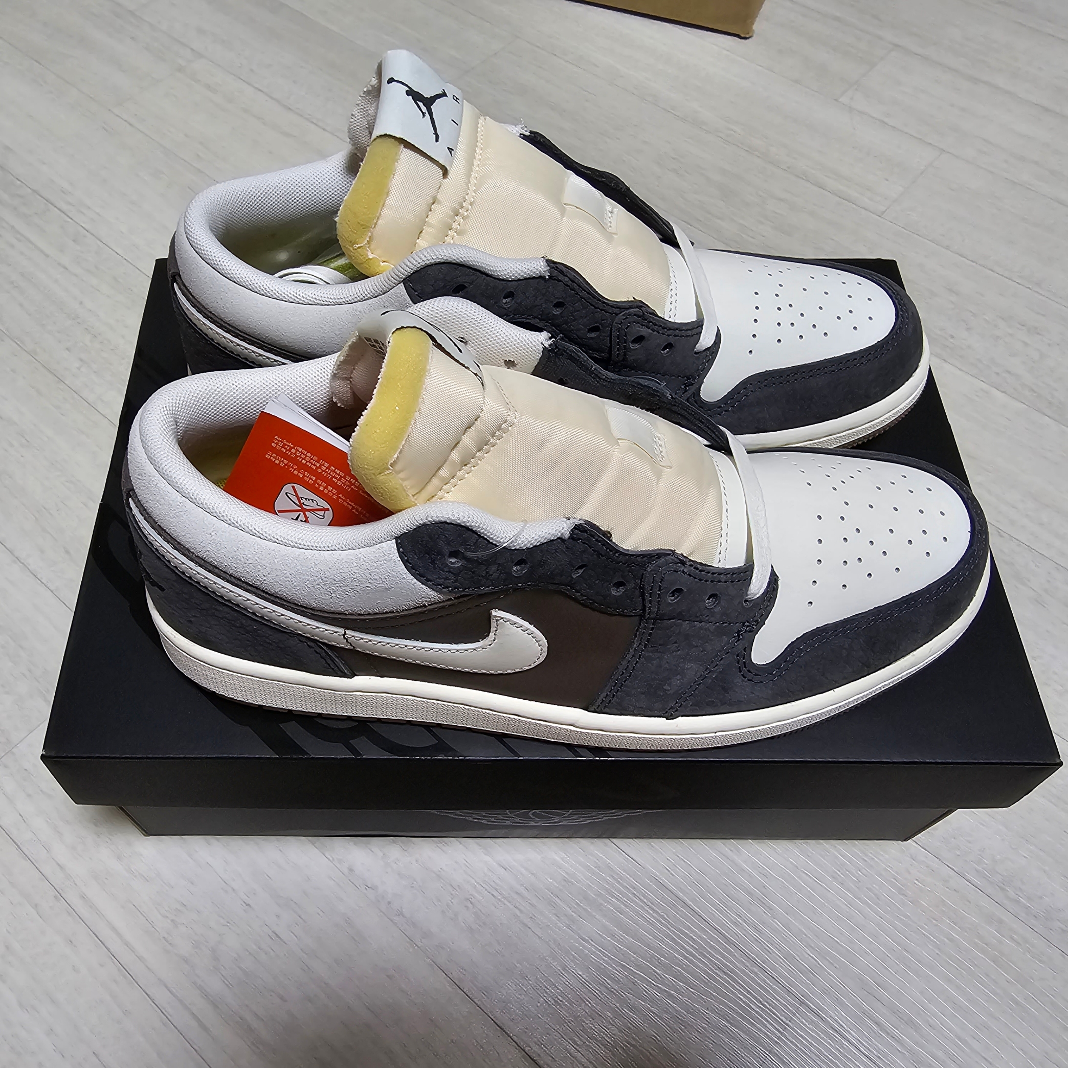Jordan 1 Low Kkachi 착용 스타일 - 1