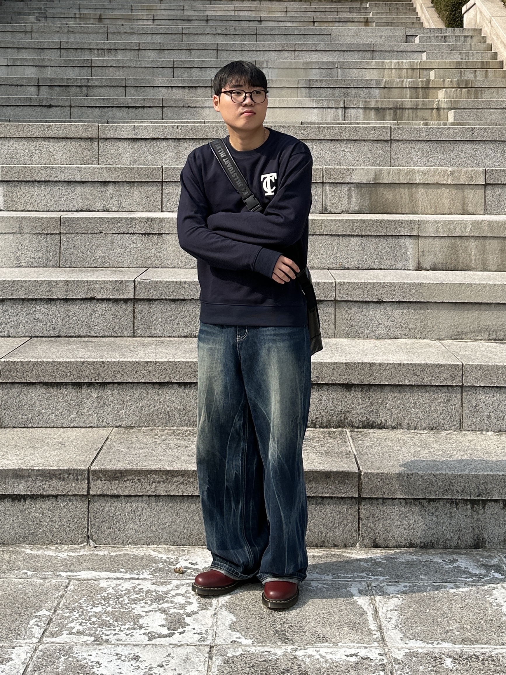 Dr. Martens x Undercover 1461 Cherry Red 착용 스타일 - 3