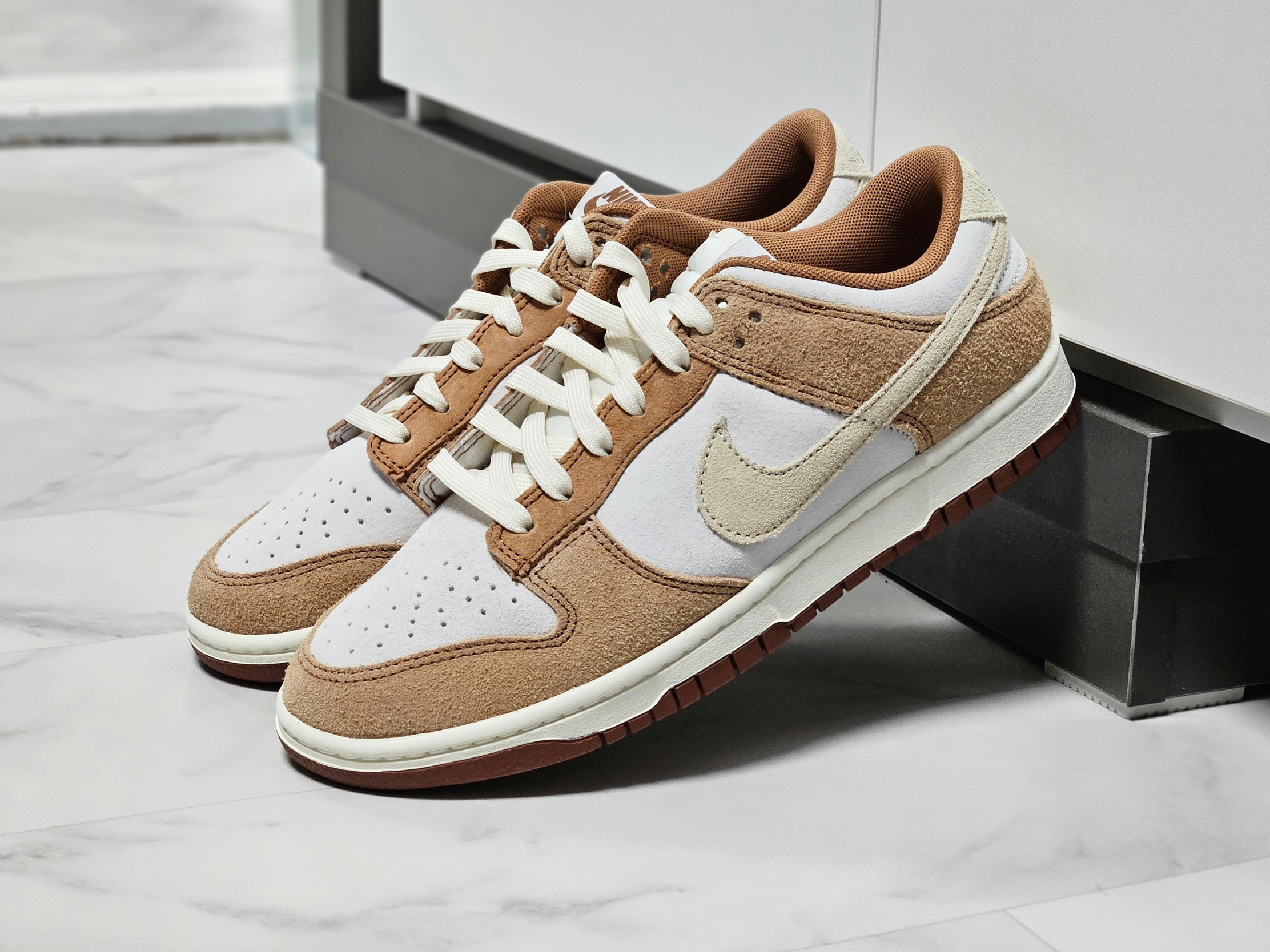 Nike Dunk Low Pro Premium Medium Curry 착용 스타일 - 4