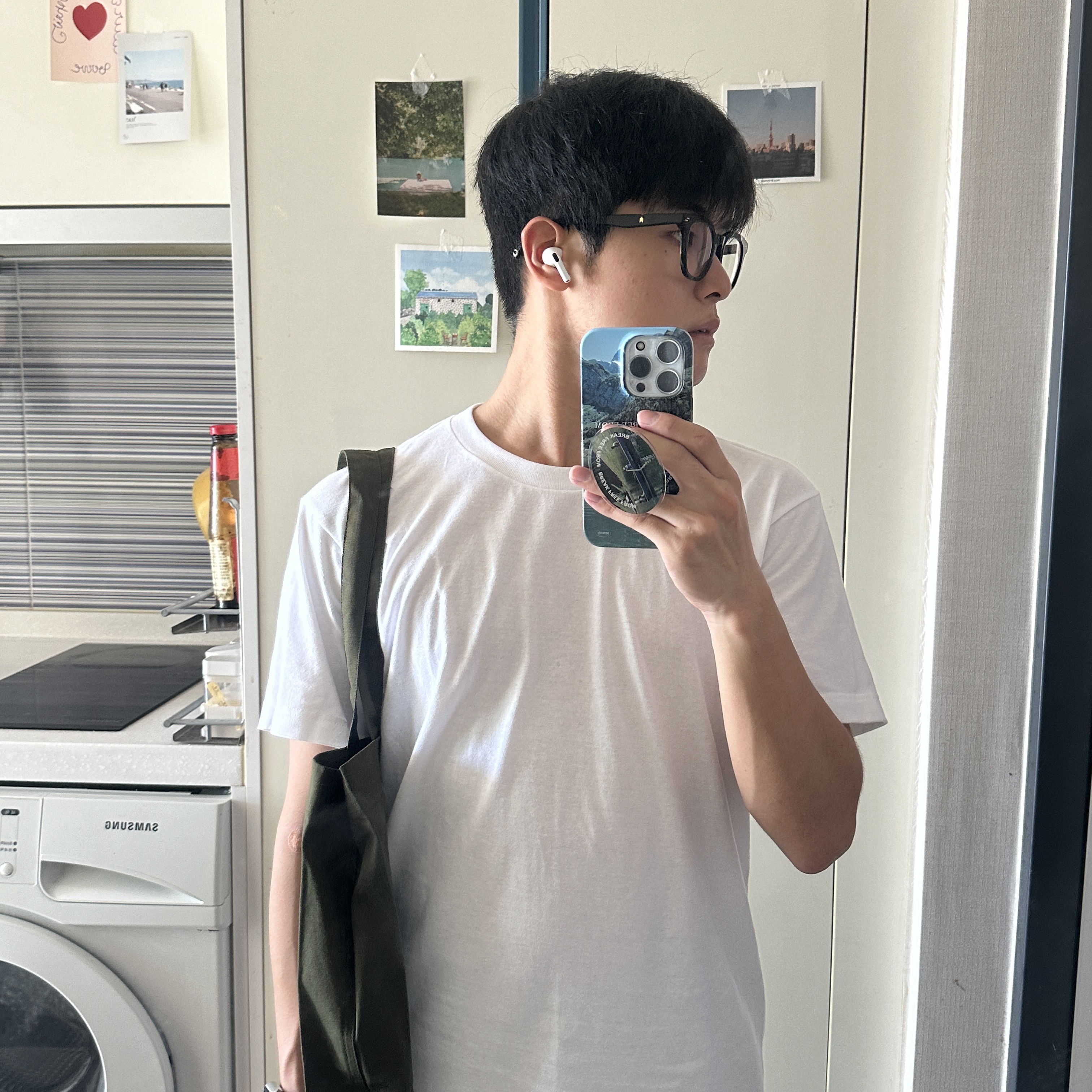 Apple AirPods Pro 2nd Gen (Korean Ver.) 착용 스타일 - 1