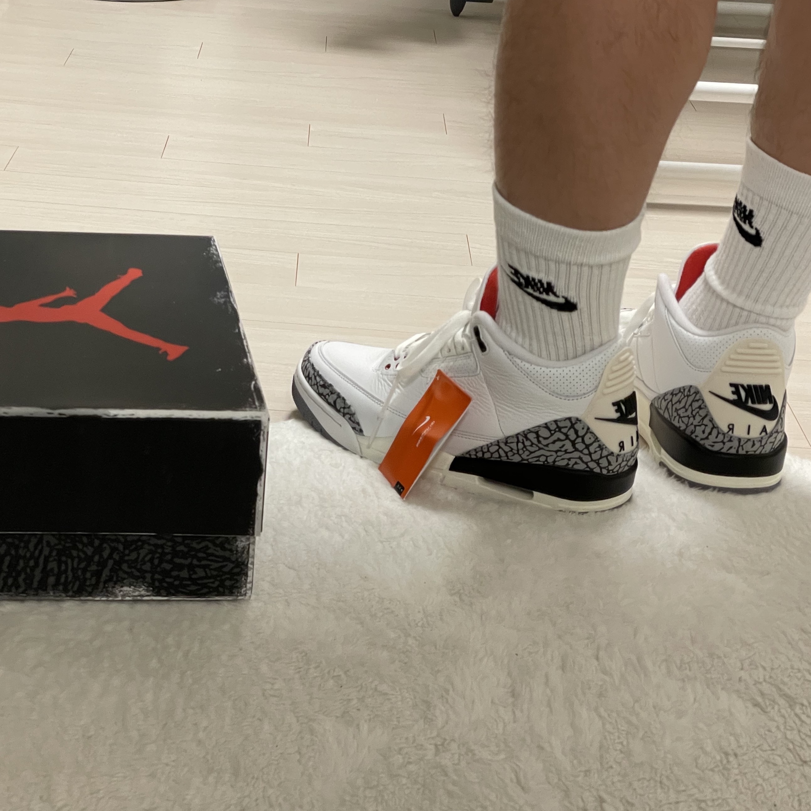 Jordan 3 Retro White Cement Reimagined 착용 스타일 - 2