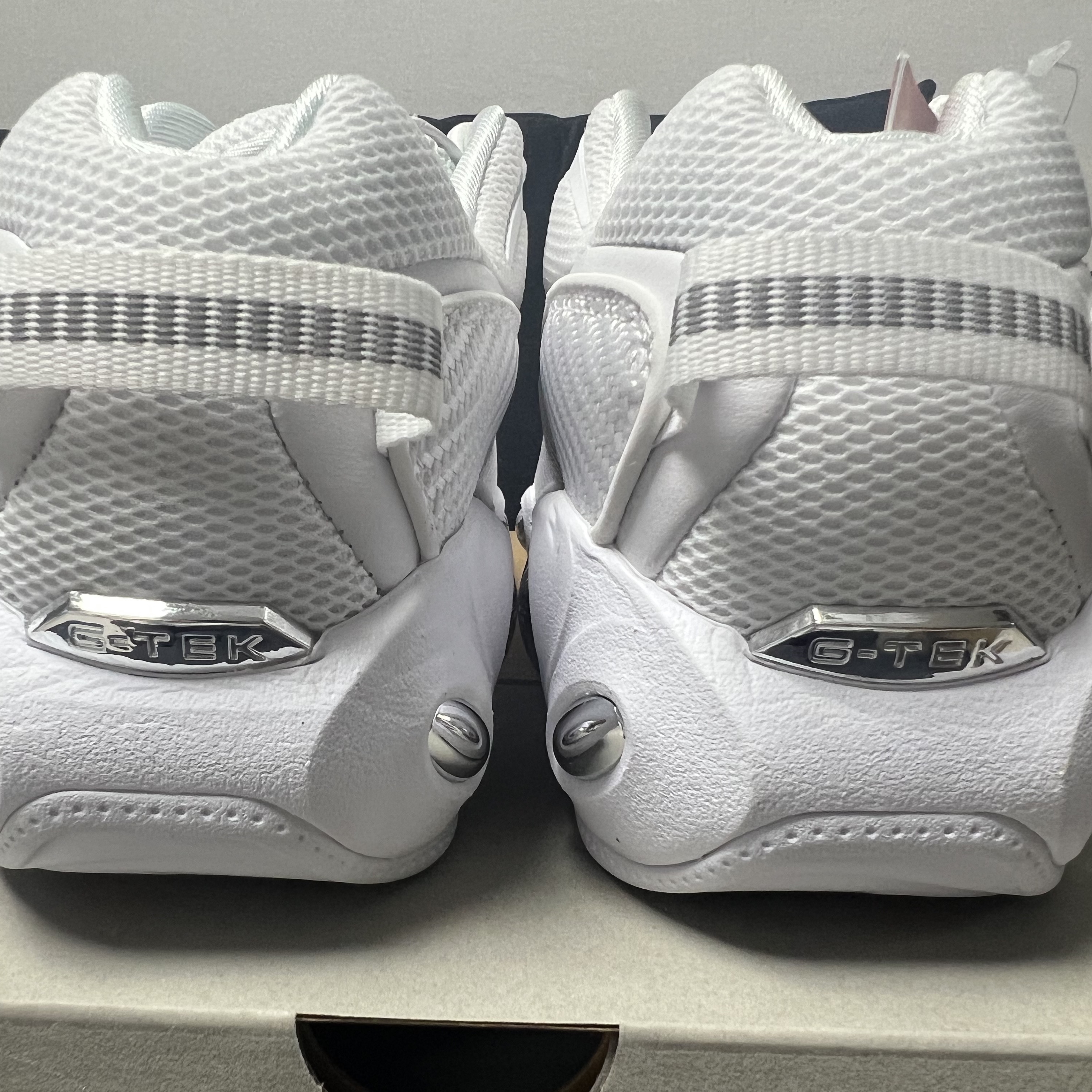 Nike x Drake Nocta Glide Triple White 착용 스타일 - 3