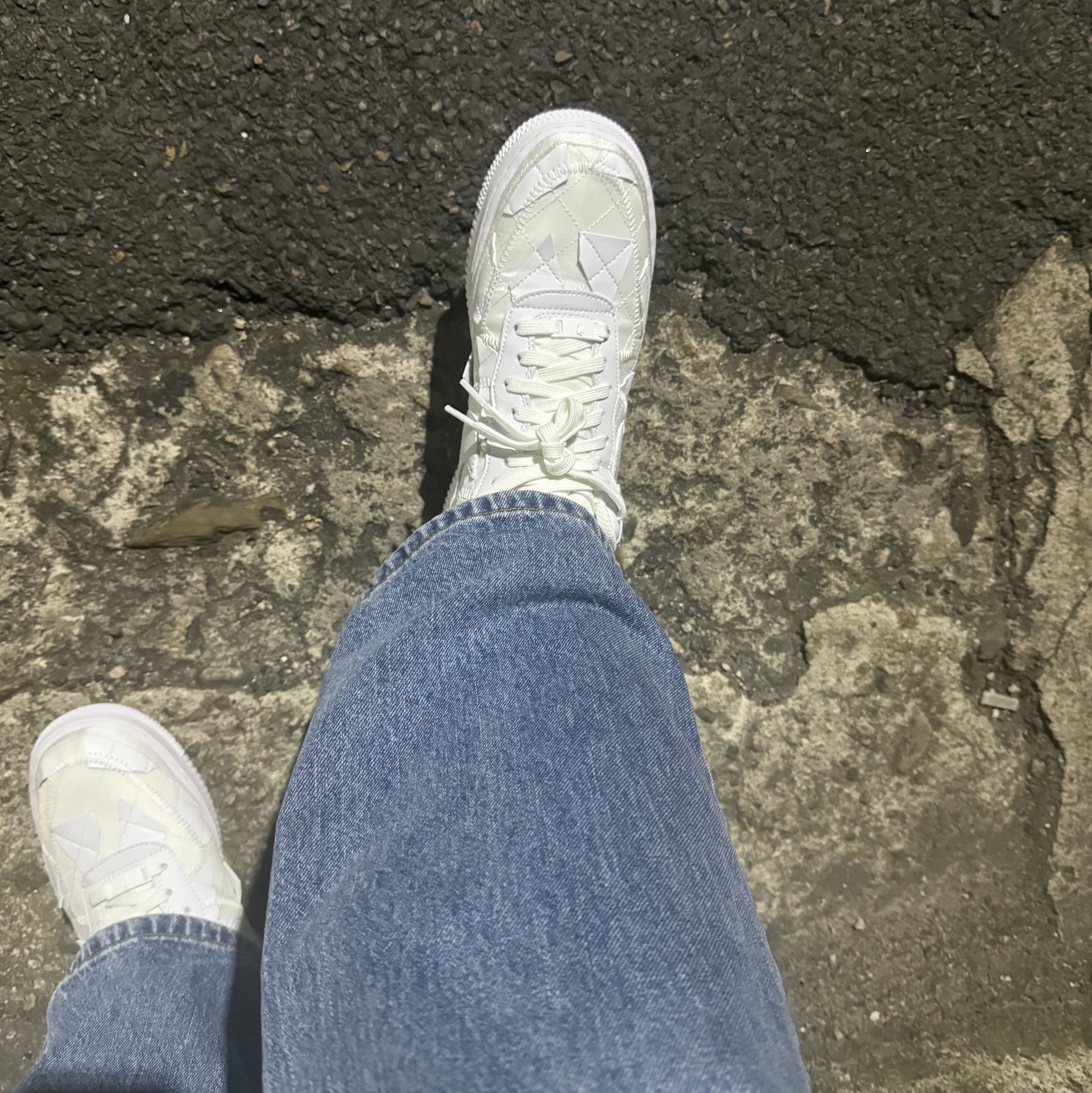 Nike x Billie Eilish Air Force 1 Low SP Triple White 착용 스타일