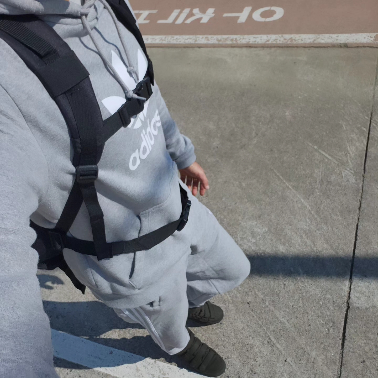 Nike x Billie Eilish Air Force 1 High '07 SP Sequoia 착용 스타일 - 1