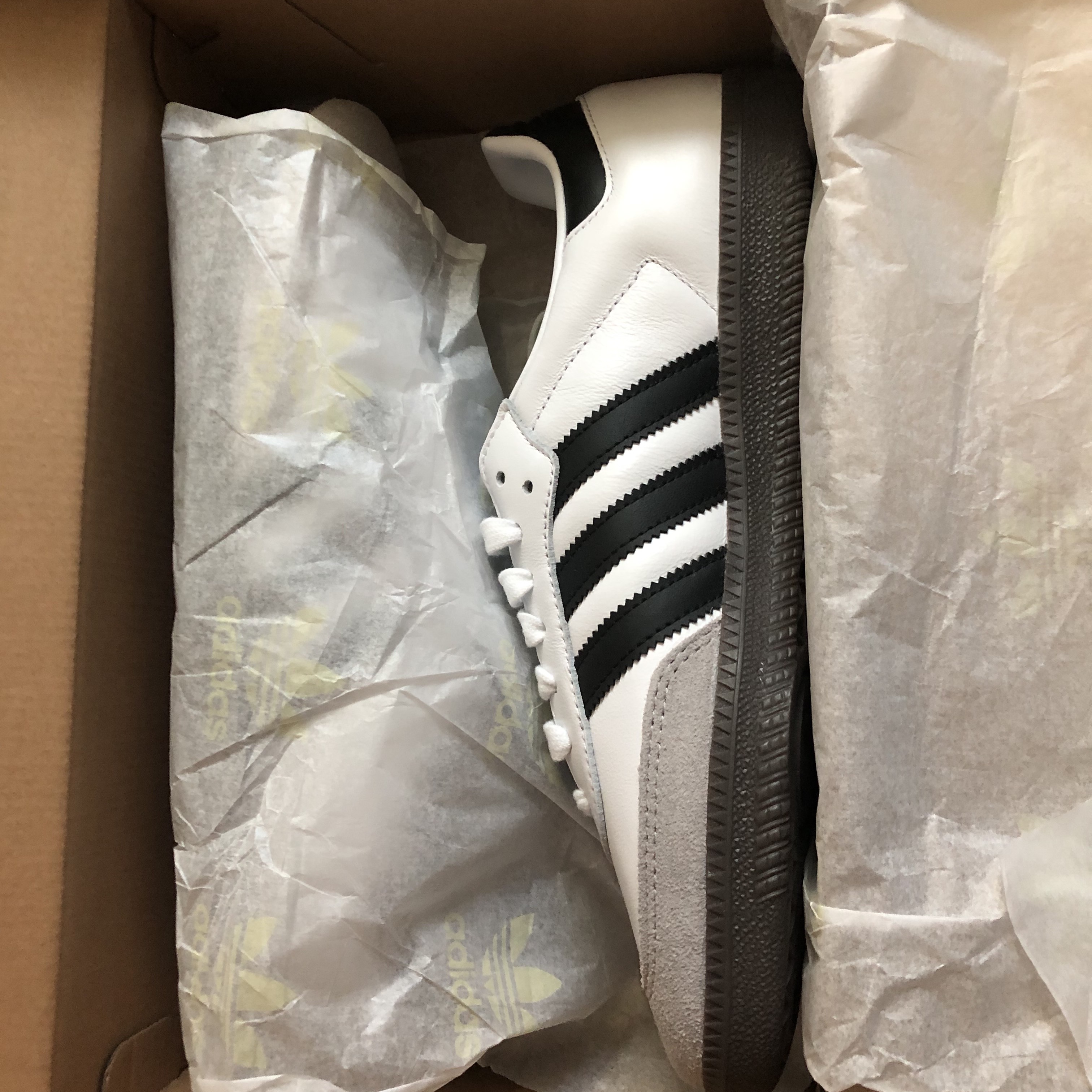 Adidas Samba OG Cloud White 착용 스타일
