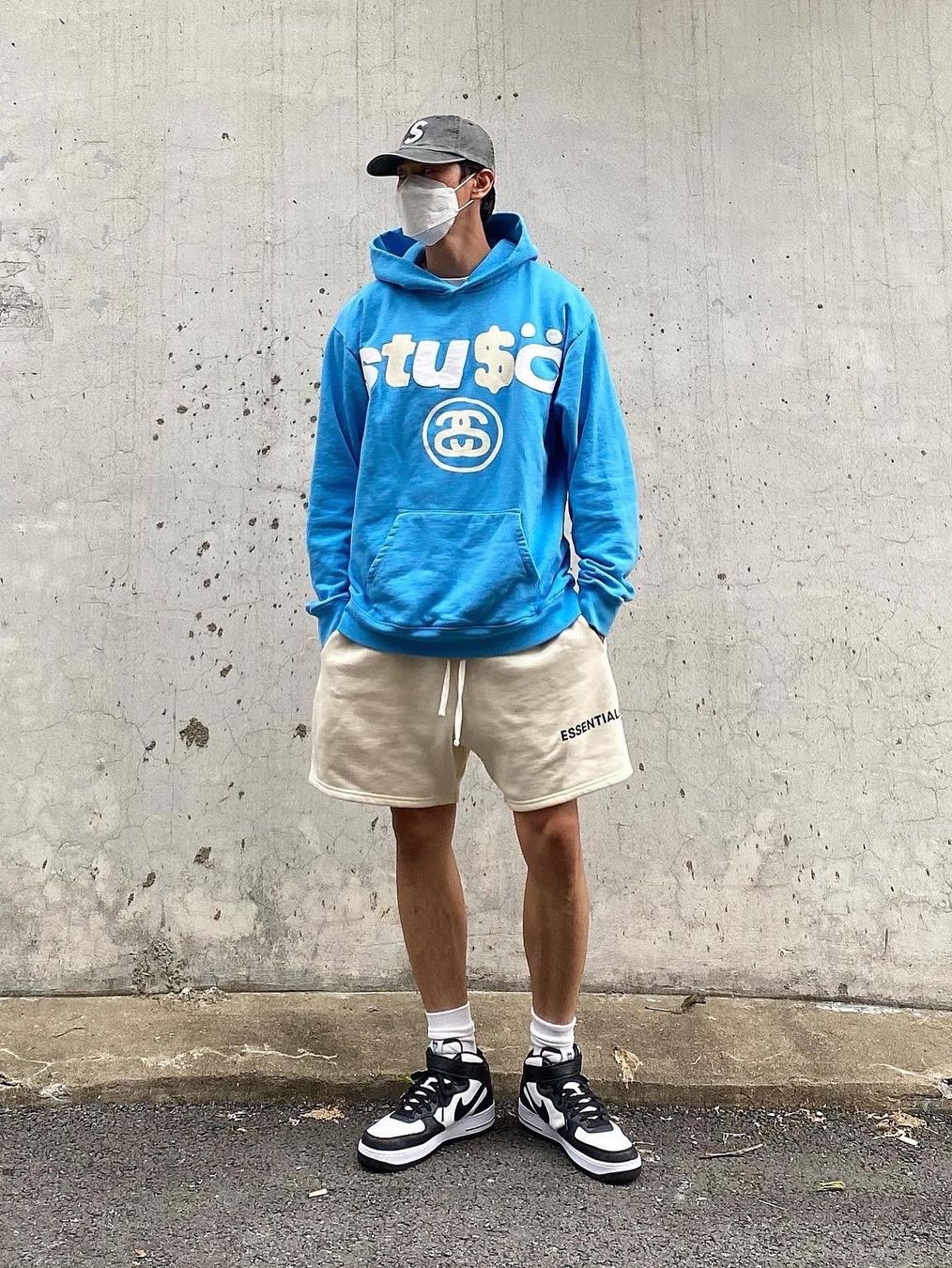 Stussy World Tour LS T-Shirt Black, Stussy x Cactus Plant Flea Market 8 Ball Pigment Dyed Hoodie Blue 착용 스타일 - 2