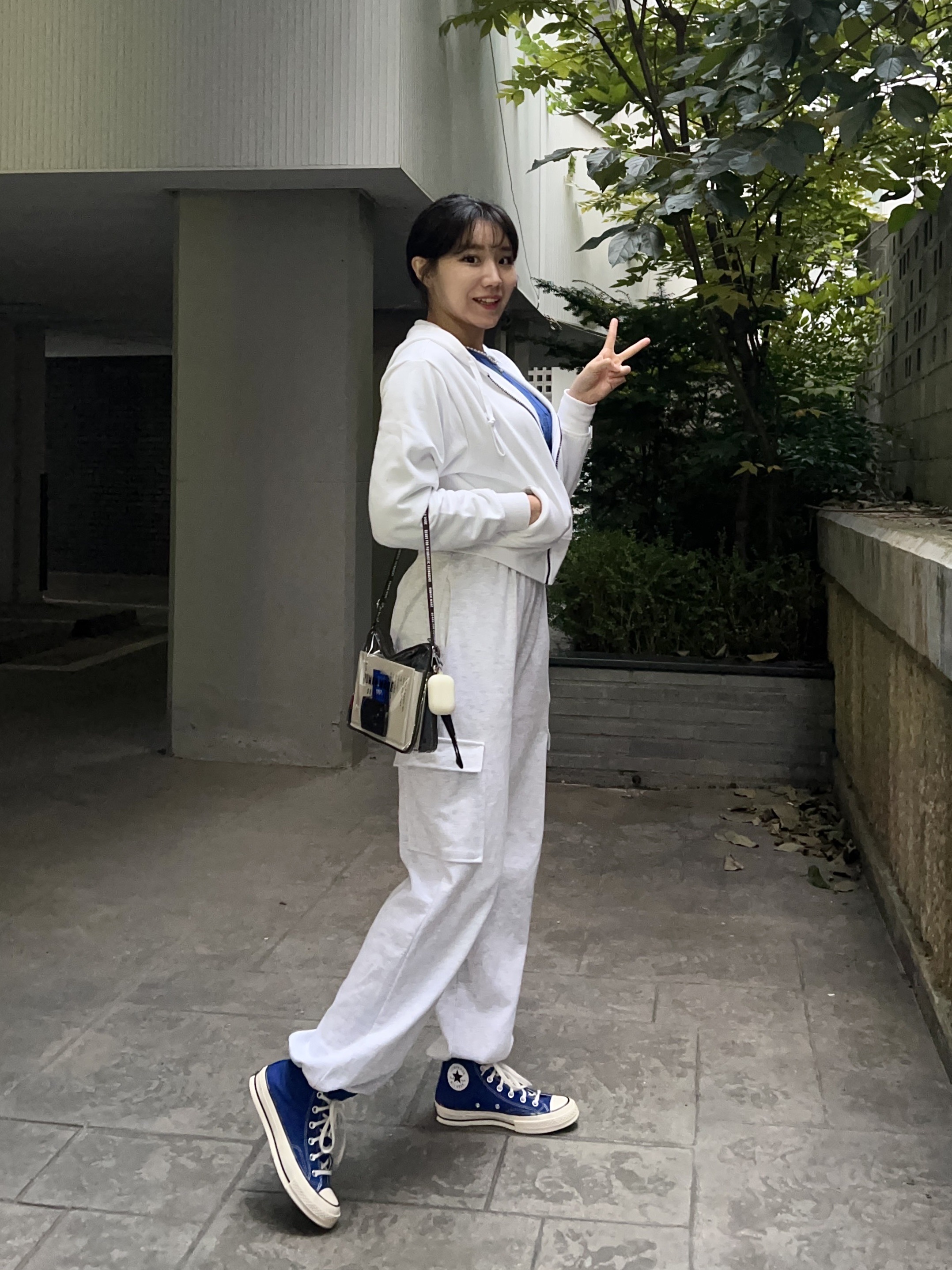 Converse Chuck 70 High Rush Blue, Human Made PVC Pouch Large Clear 착용 스타일 - 2