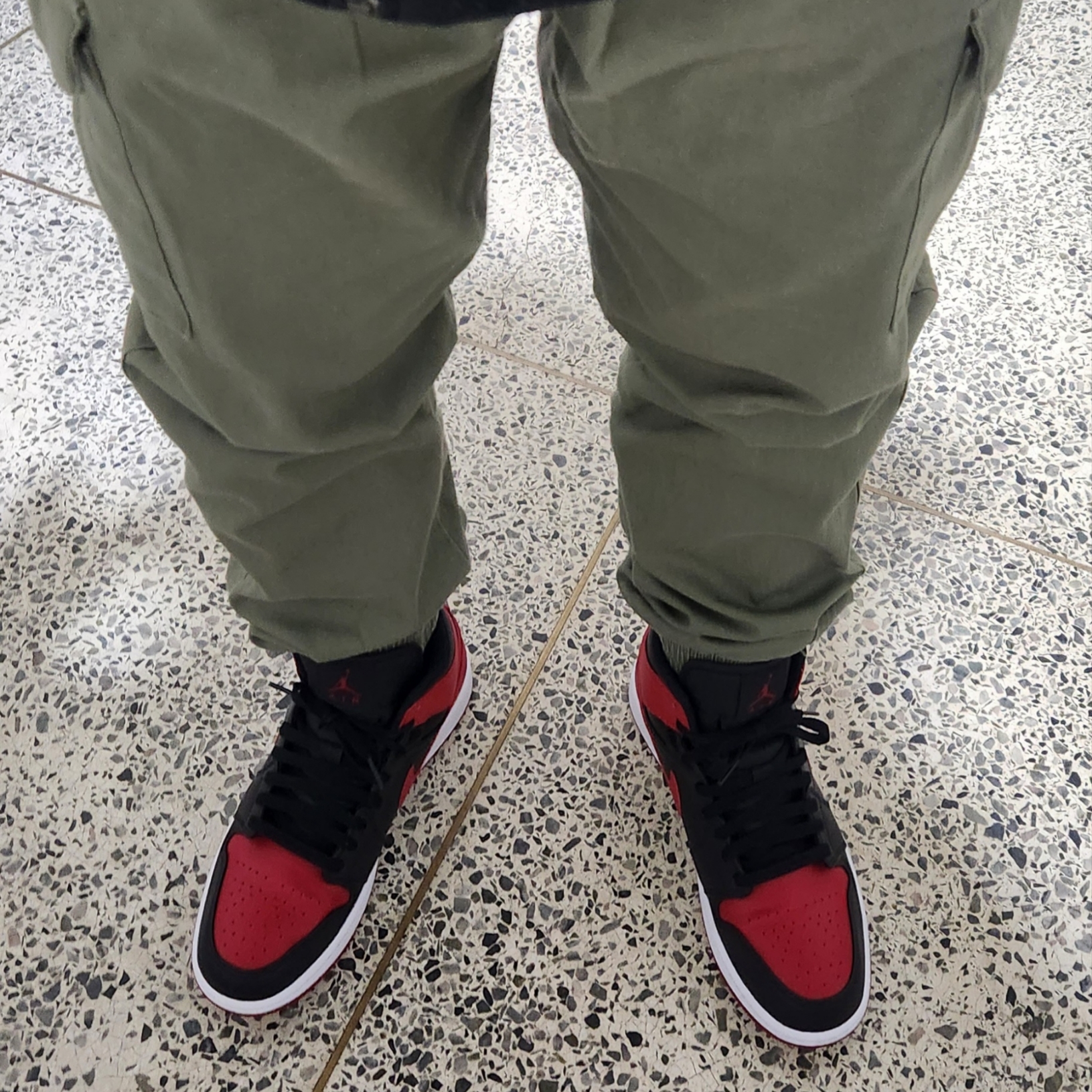 Jordan 1 Mid Bred Banned 2020 착용 스타일