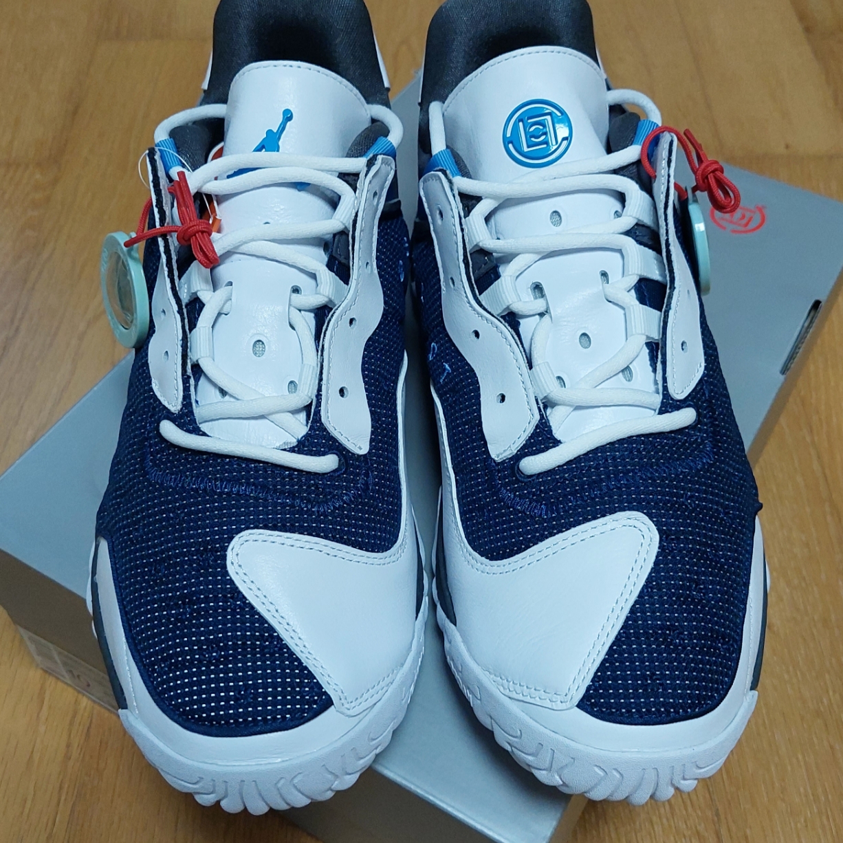 Jordan Delta 2 x Clot SP White University Blue 착용 스타일 - 2