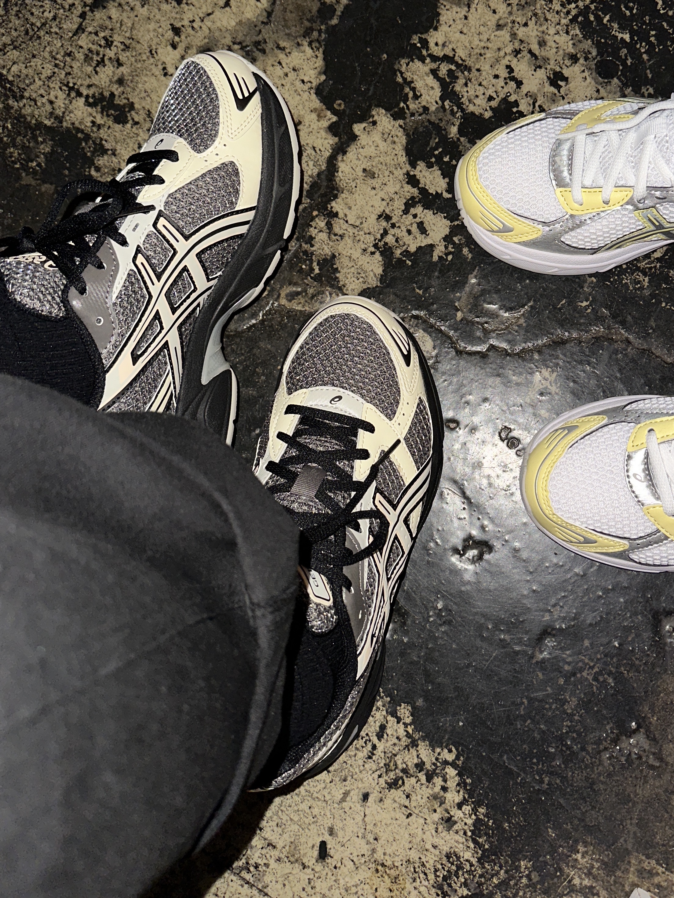 Asics x I4P Gel-1130 Mink Glacier Grey 착용 스타일 - 4
