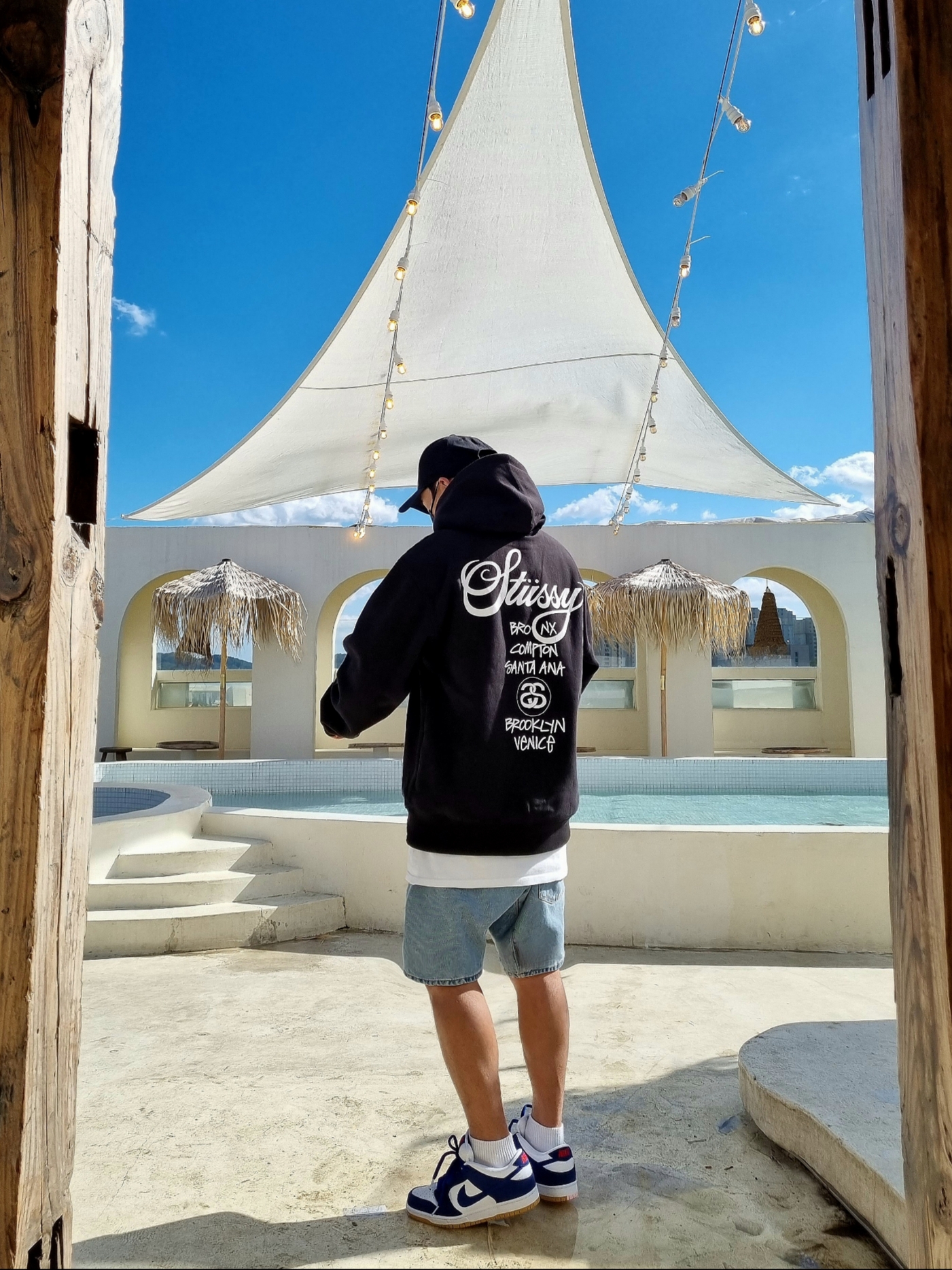 Stussy World Tour Hoodie Black 2023, Nike SB Dunk Low Pro Premium Deep Royal Blue 착용 스타일