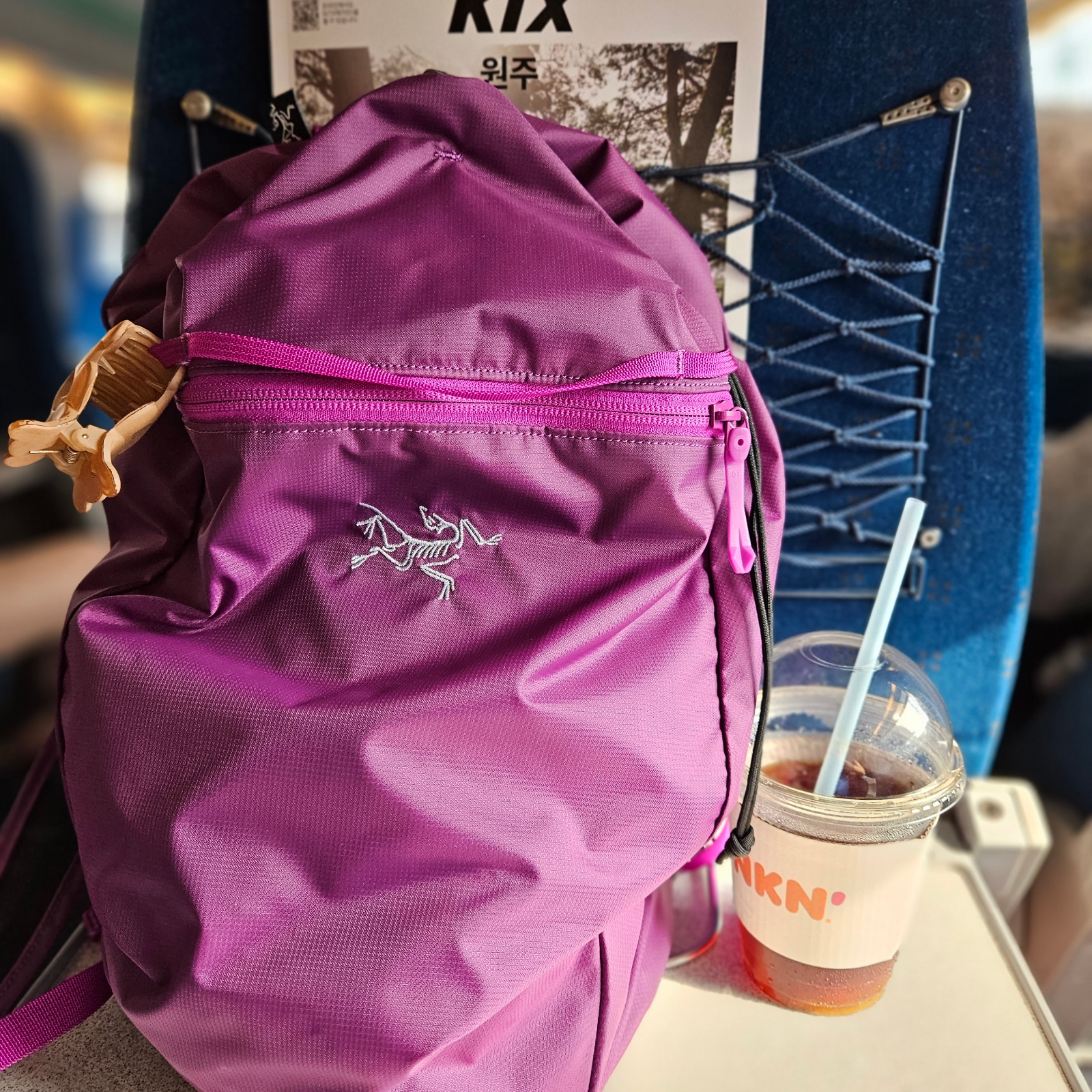 Arc'teryx Heliad 10 Backpack Groovie 착용 스타일