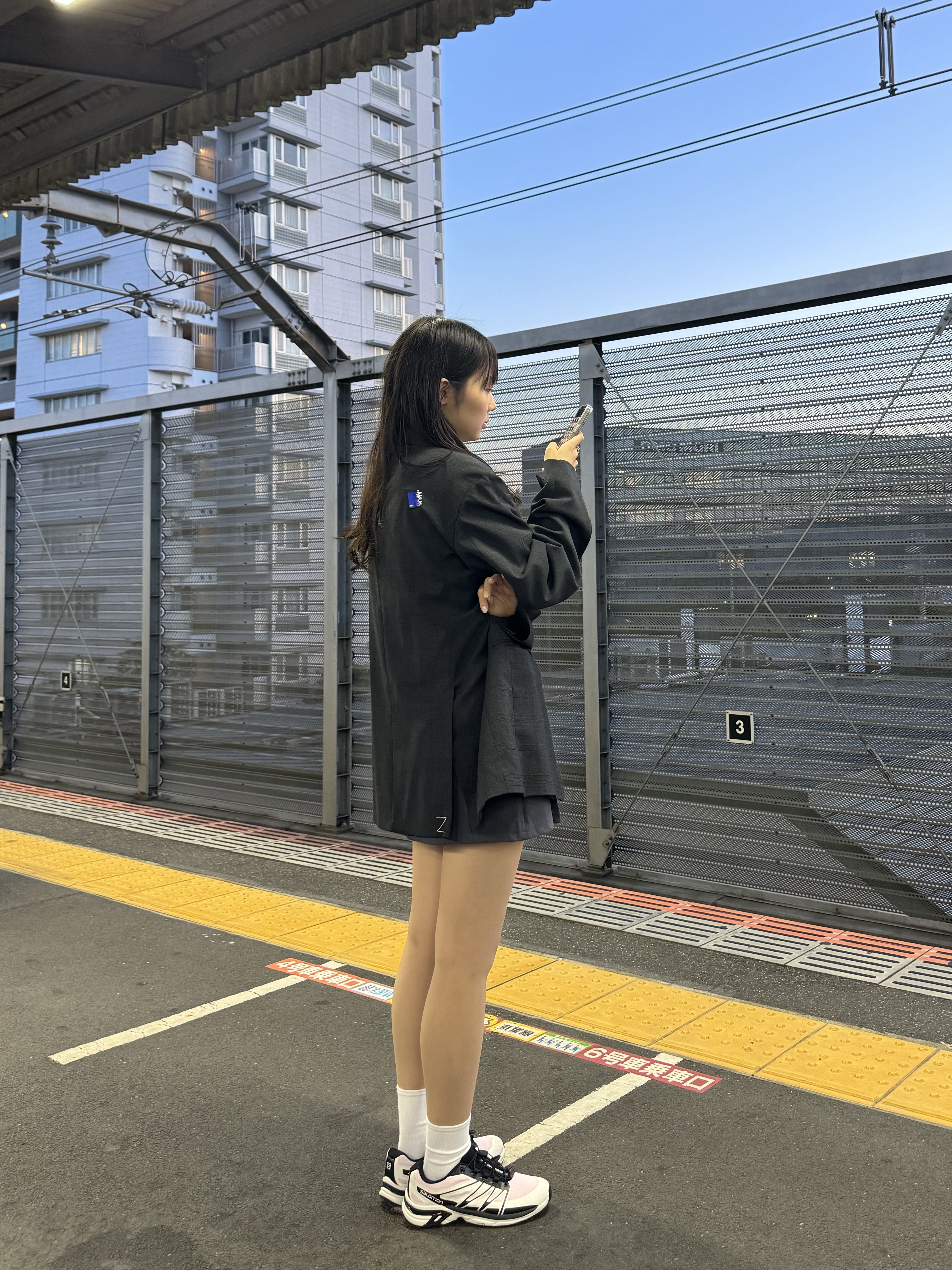 Salomon XT-Wings 2 Cradle Pink, Zara x Ader Error Wool Blend Oversize Blazer Grey 착용 스타일