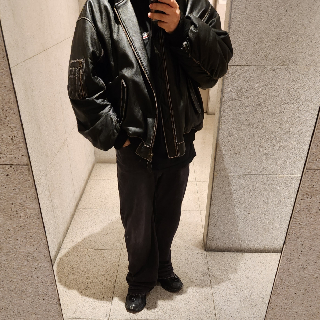 Undermycar Burok Vintage Cowhide Oversized Bomber Antique Bronze - 23FW 착용 스타일