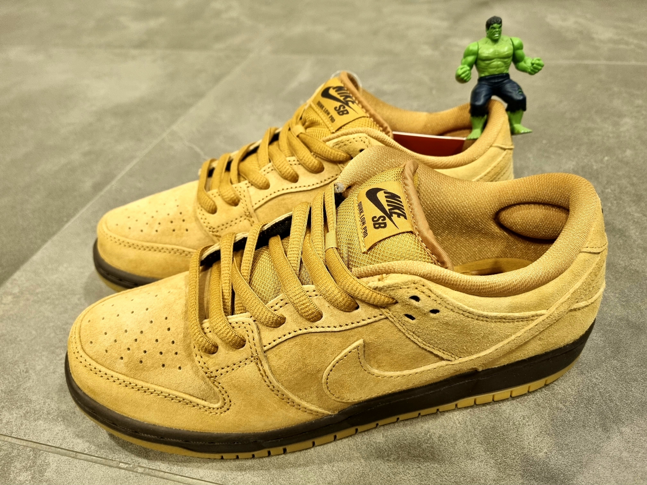 Nike SB Dunk Low Pro Wheat 2023 착용 스타일 - 1