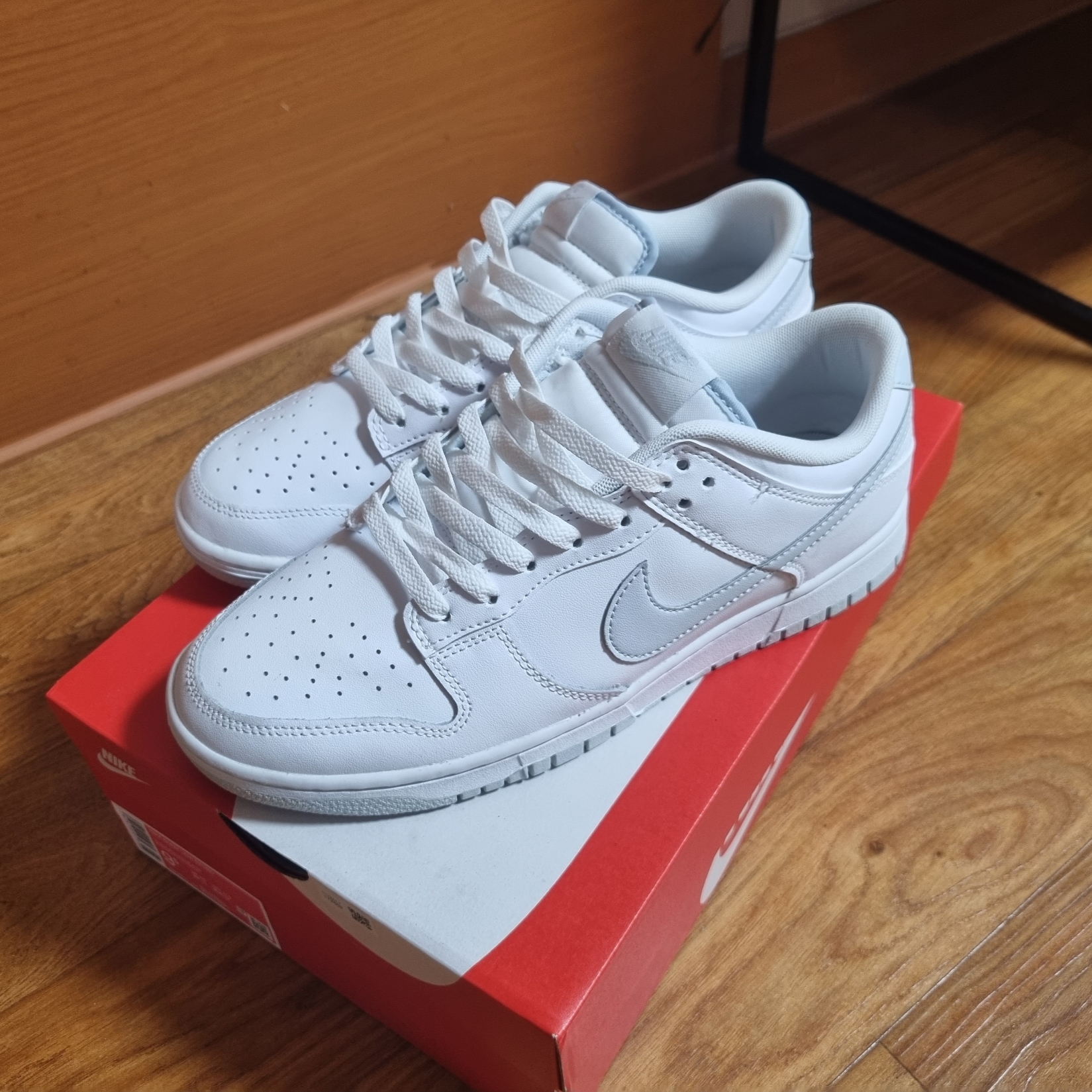 Nike Dunk Low Retro White Pure Platinum 착용 스타일