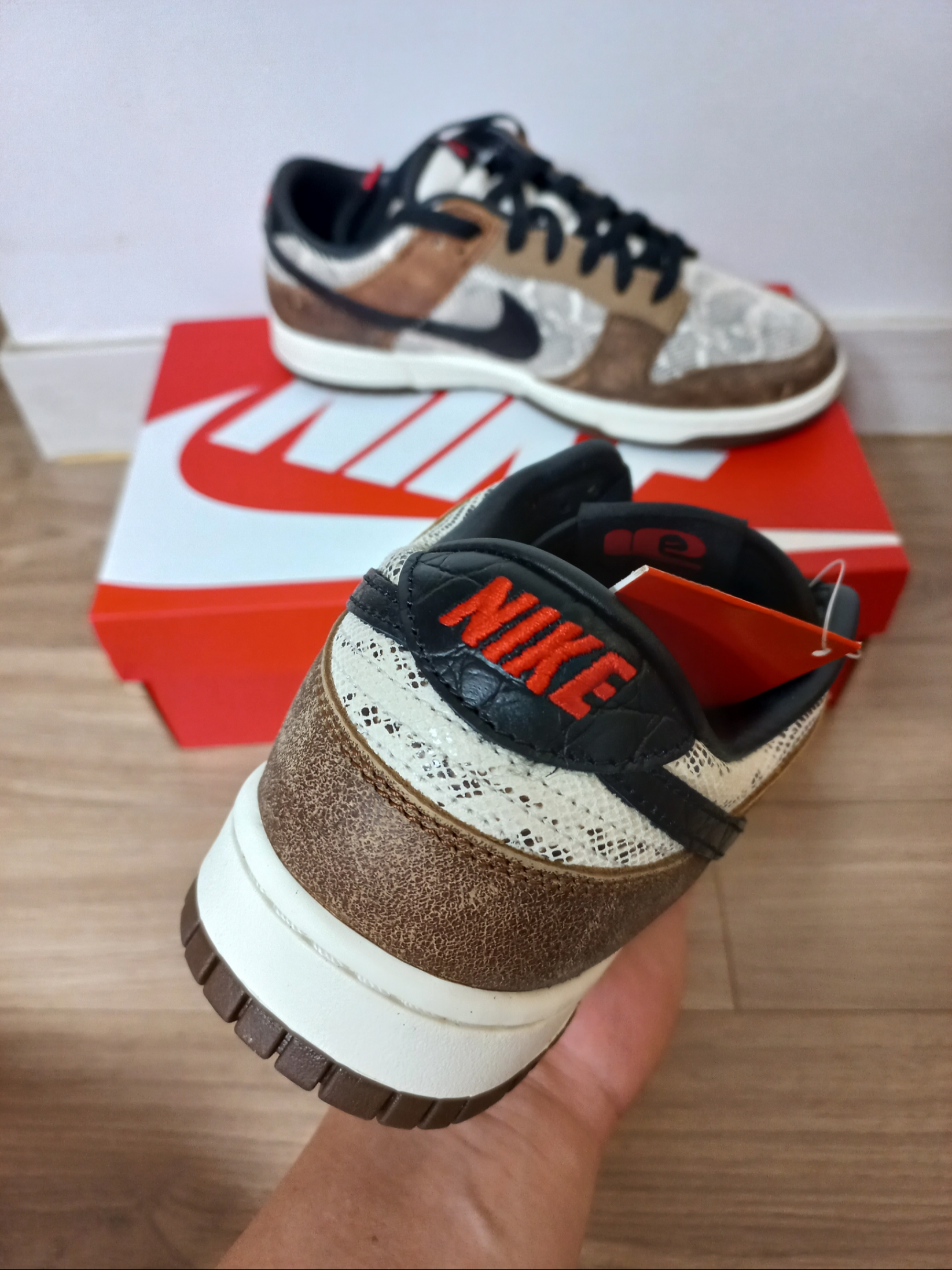 Nike Dunk Low PRM Head to Head 착용 스타일 - 2