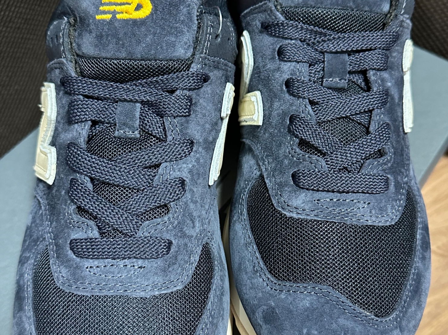 New Balance x Recto 574 Faded Navy Classic, New Balance 574 Legacy Grey 착용 스타일 - 4