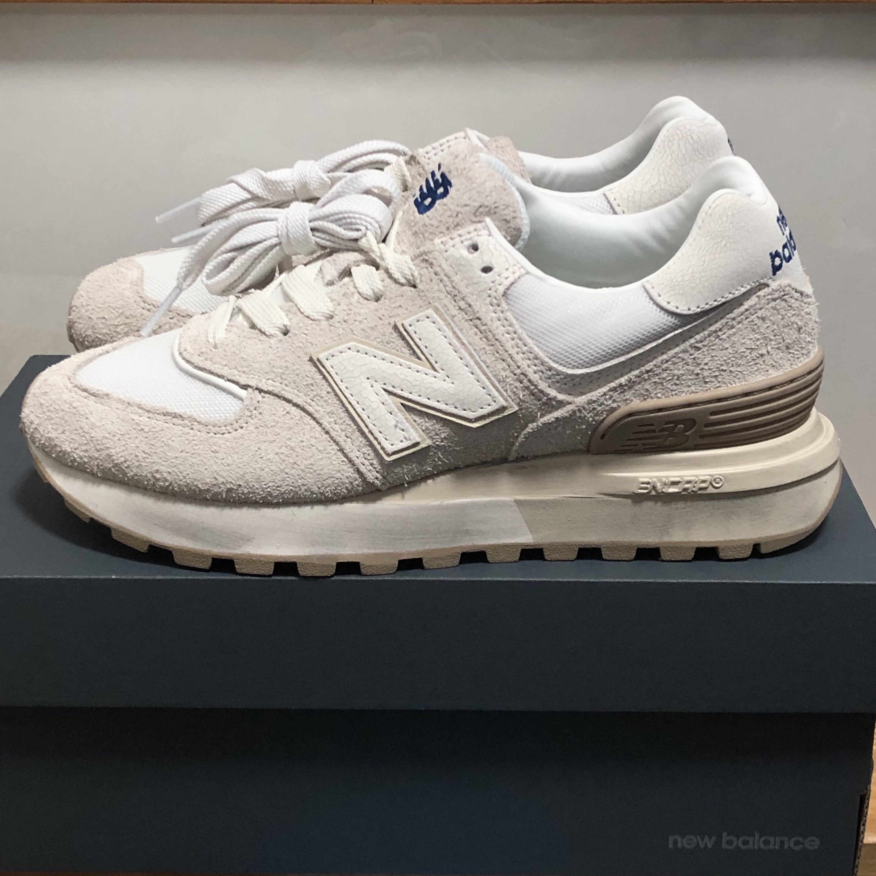 New Balance x Recto 574 Ash Cream Legacy 착용 스타일