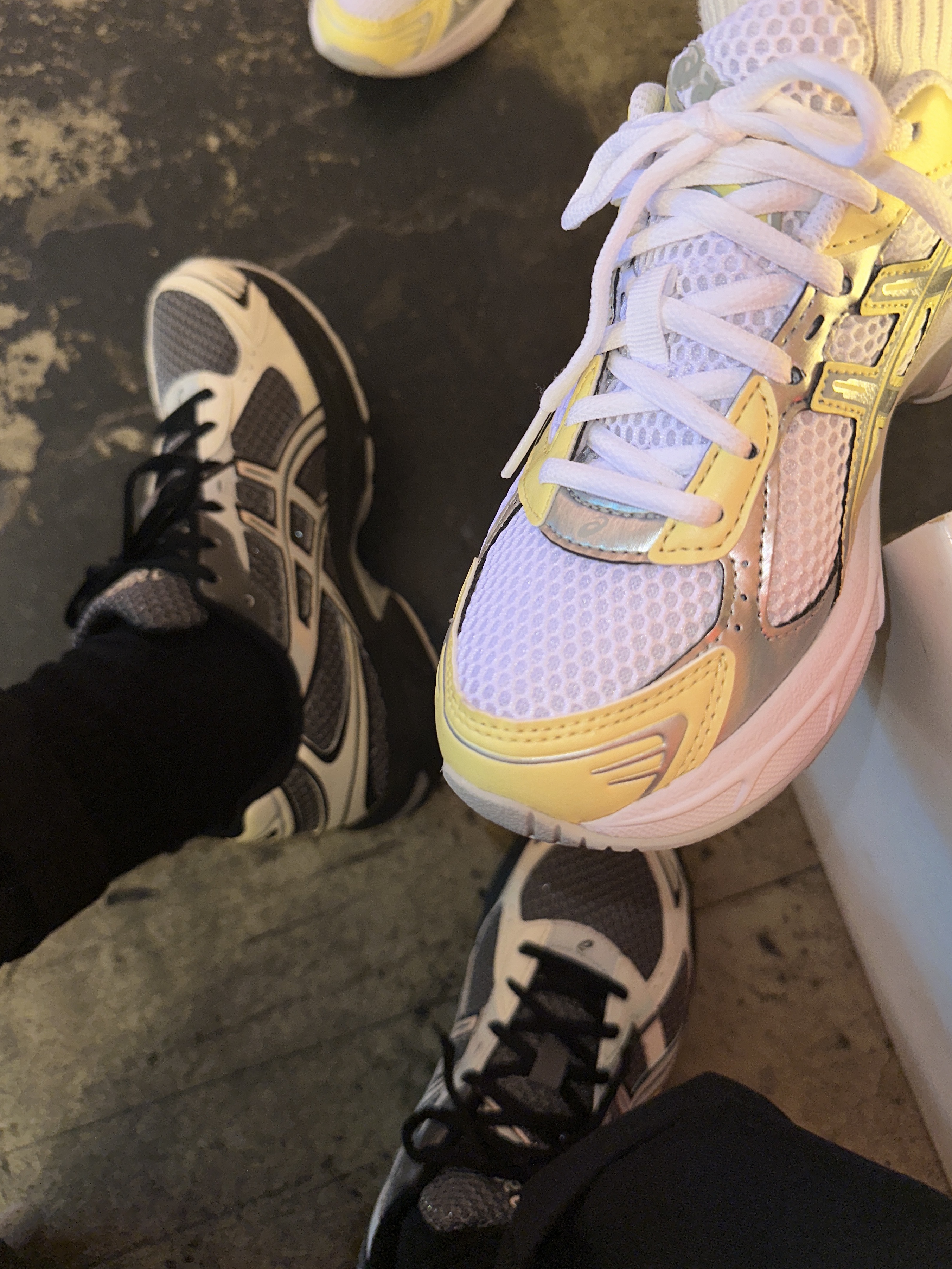 Asics x I4P Gel-1130 Mink Glacier Grey 착용 스타일 - 3