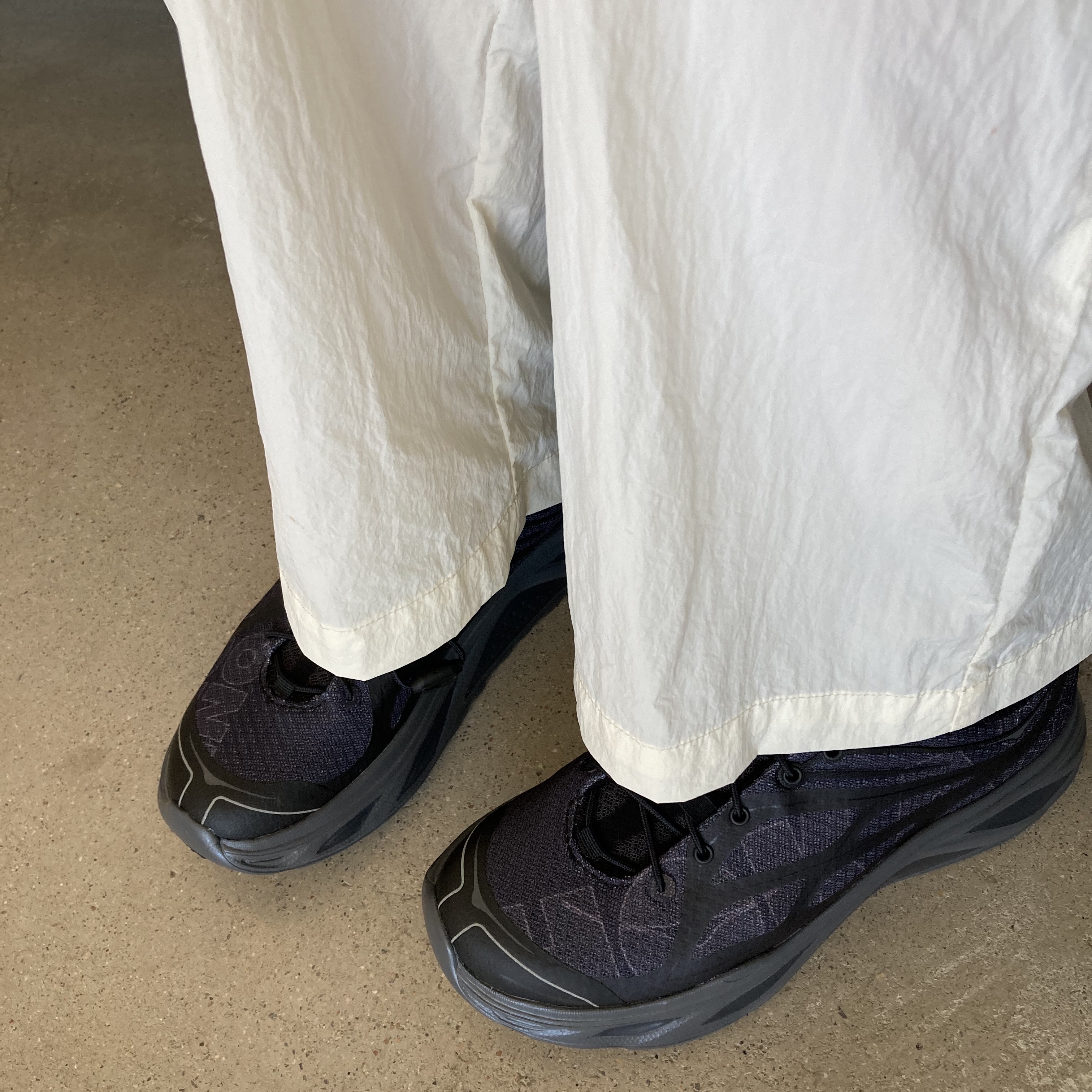 Hoka Huaka Origins Black 착용 스타일 - 2