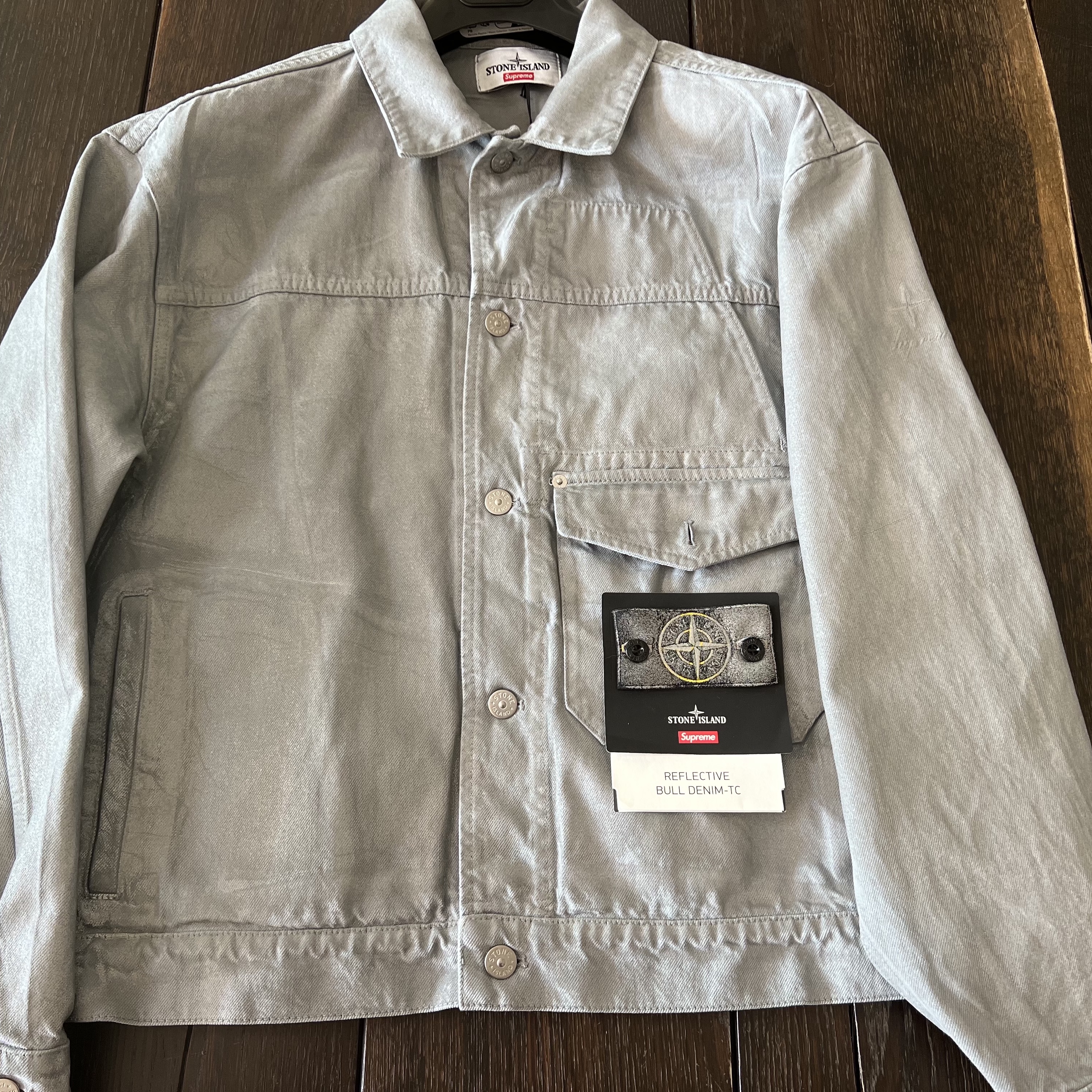 Supreme x Stone Island Denim Trucker Jacket Reflective - 23FW 착용 스타일 - 1