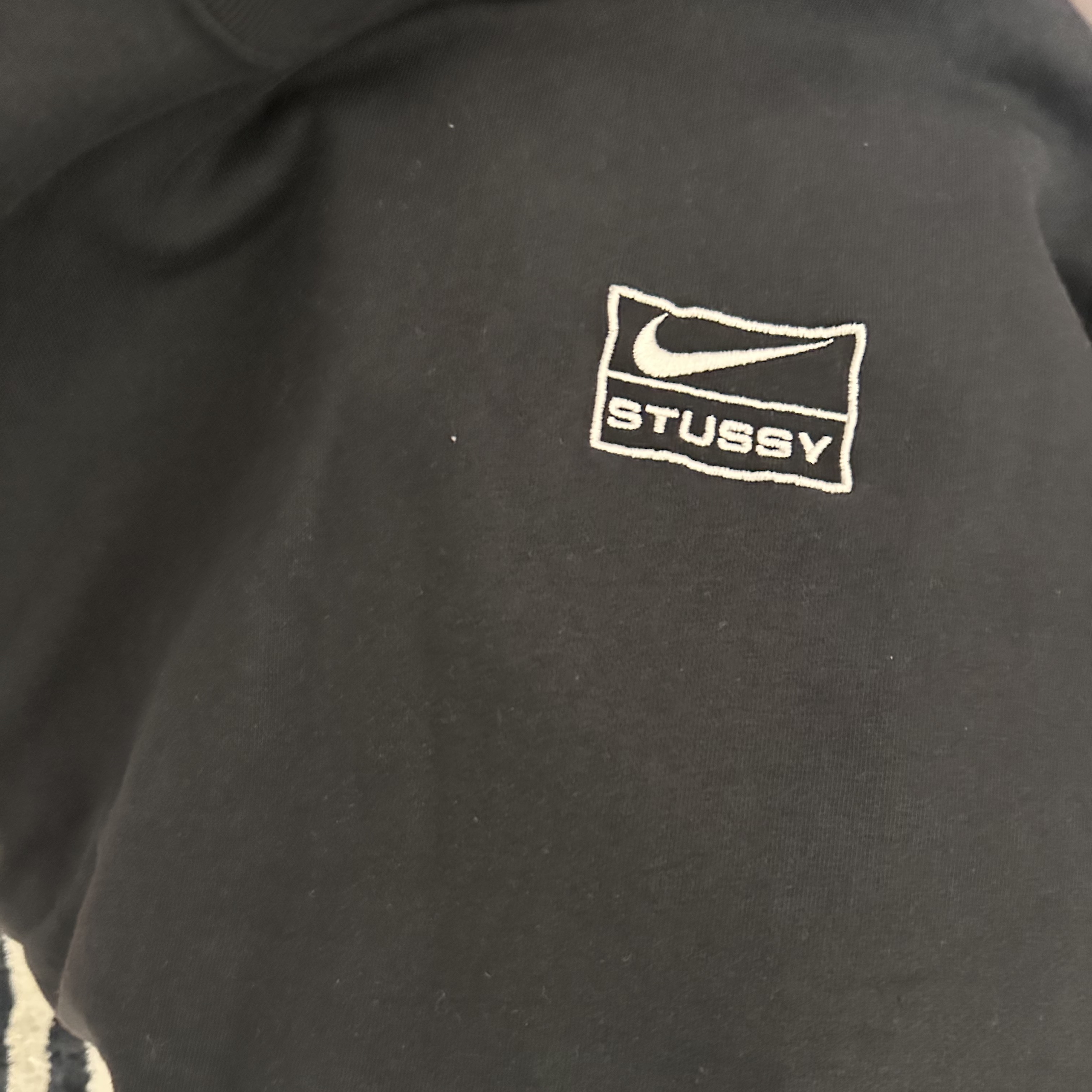Nike x Stussy NRG Washed Fleece Crewneck Black (DO5310-010) 착용 스타일