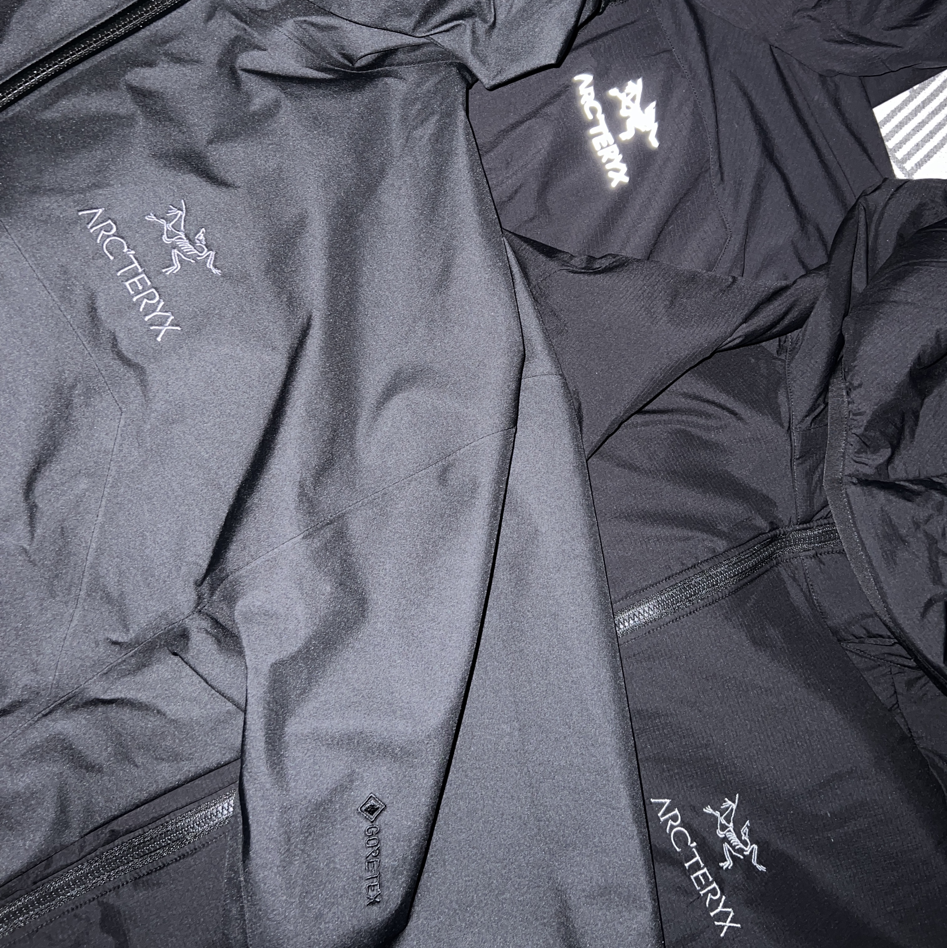 Arc'teryx Atom LT Hoody Black, Arc'teryx Beta LT Jacket Black 착용 스타일 - 2