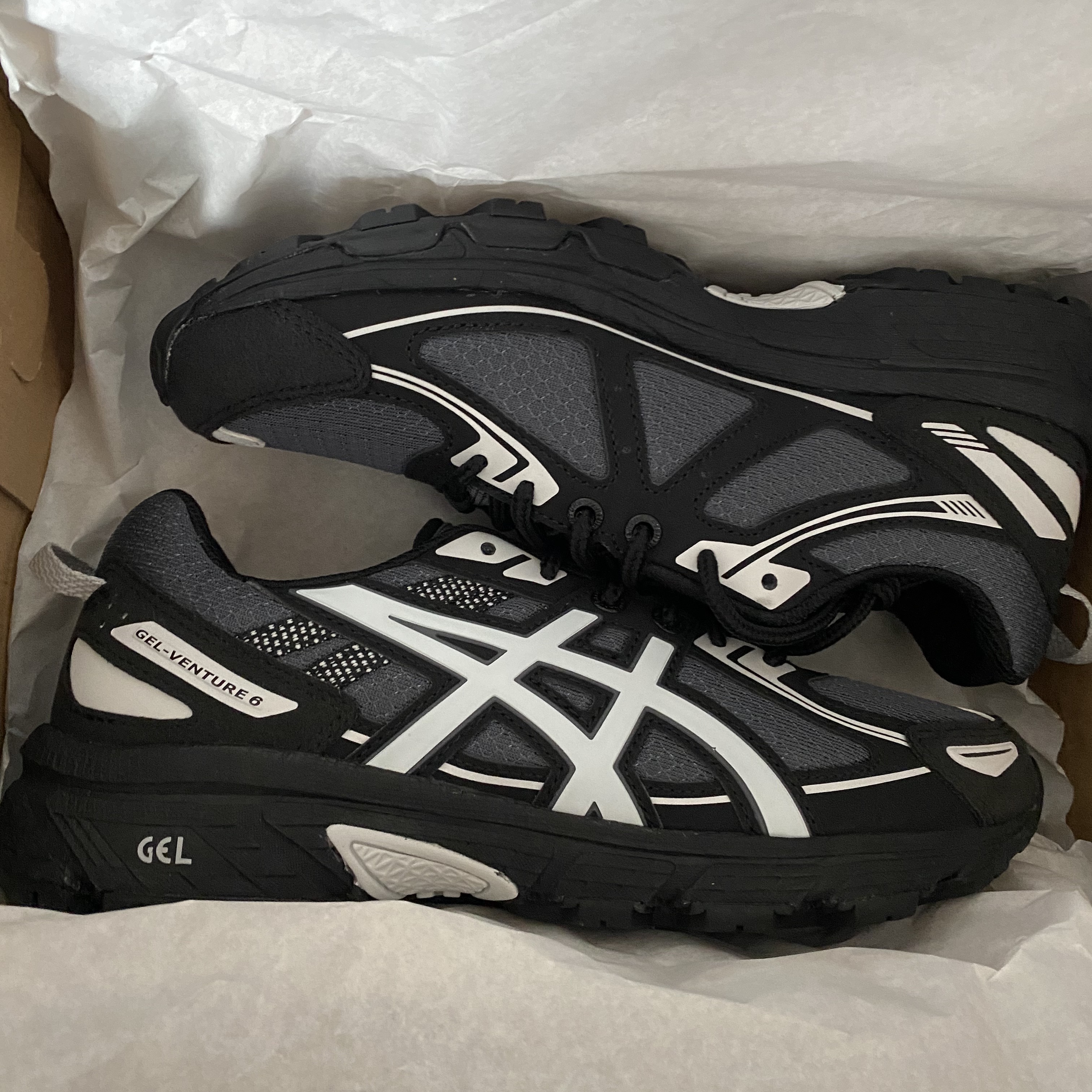 Asics Gel-Venture 6 Carrier Grey 착용 스타일