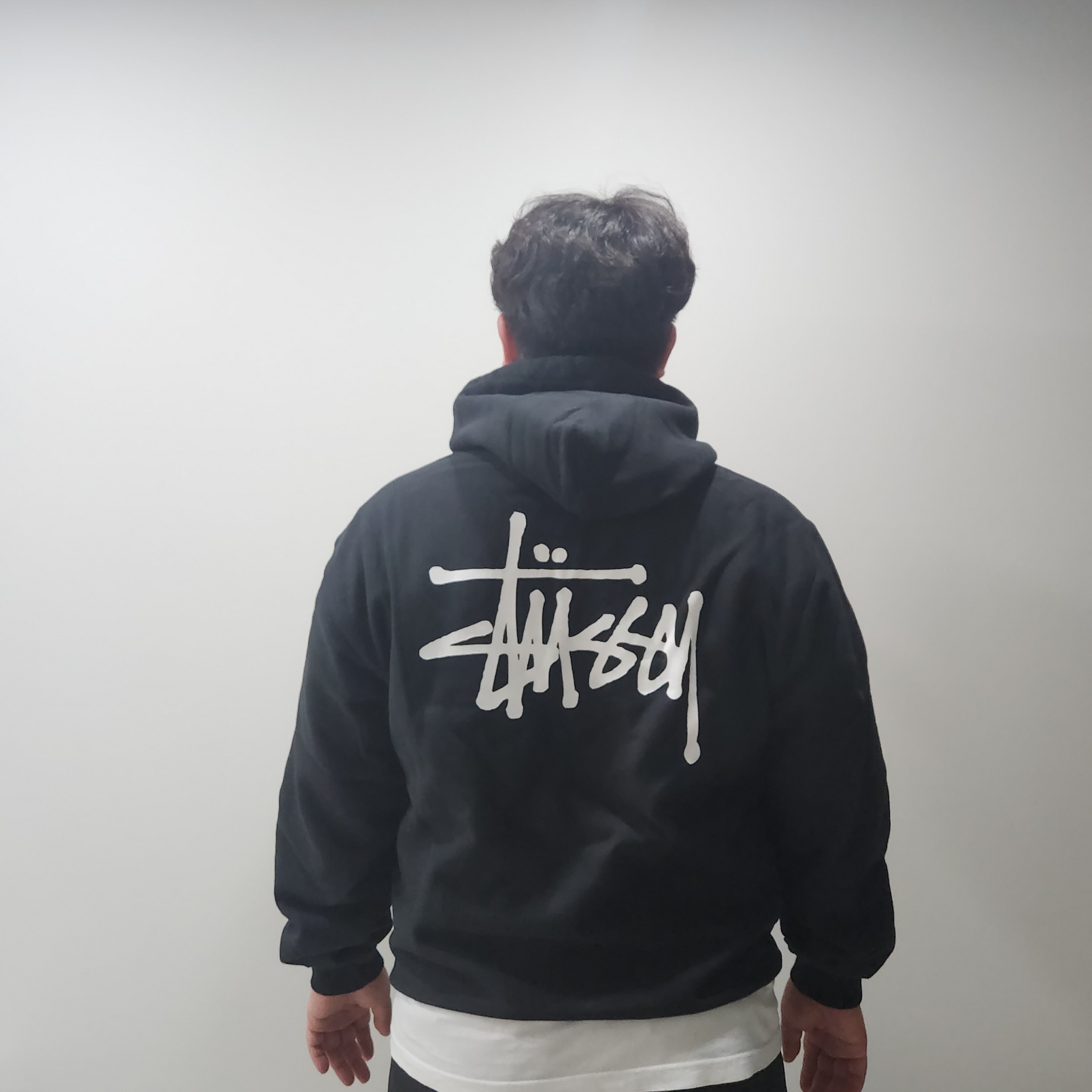 Stussy Basic Stussy Hoodie Black 2023 착용 스타일 - 2