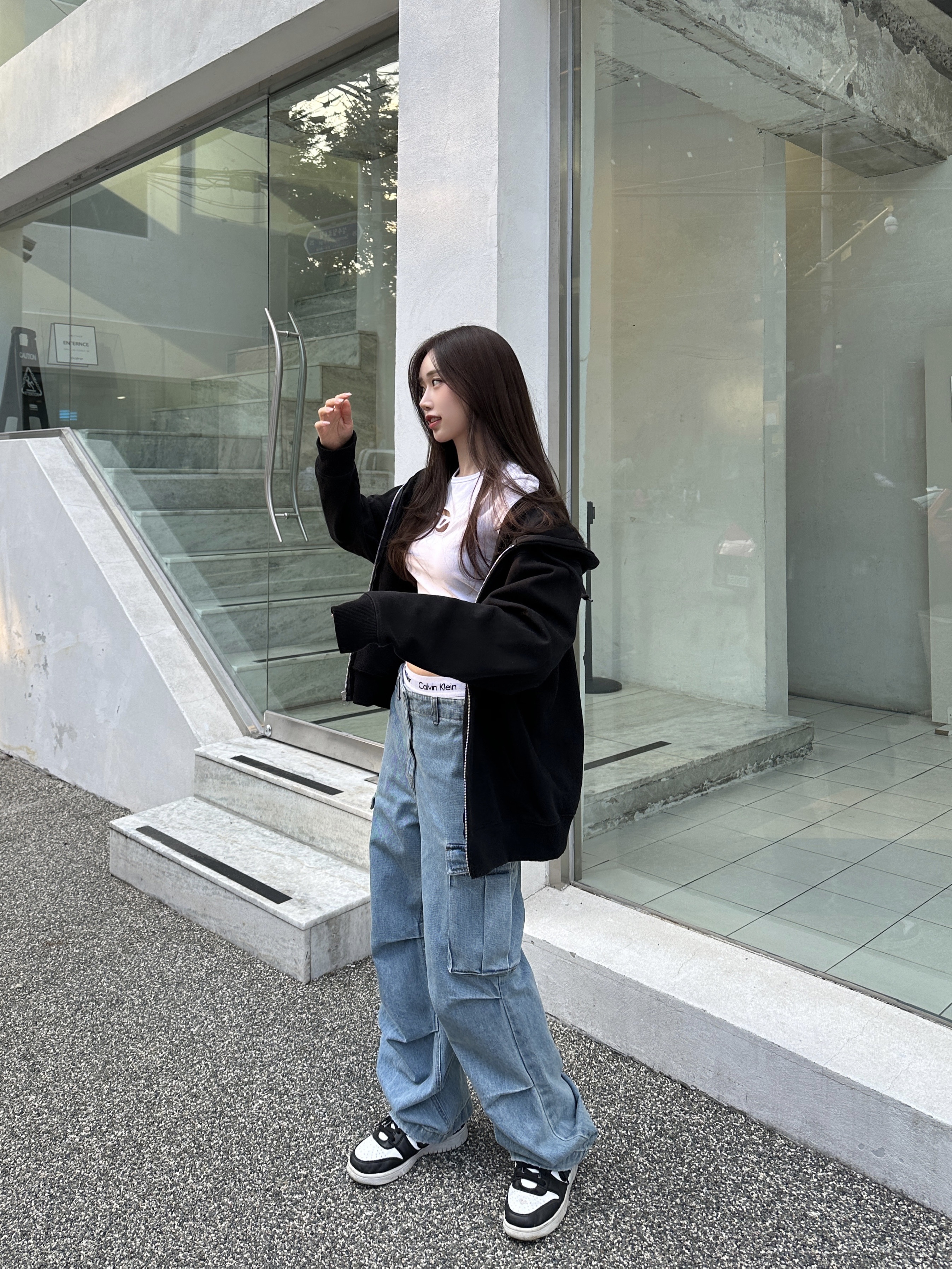 (W) Diesel T-Angie Peekaboo Logo T-Shirt White, Stussy Basic Stussy Zip Hoodie Black 2023 착용 스타일 - 2