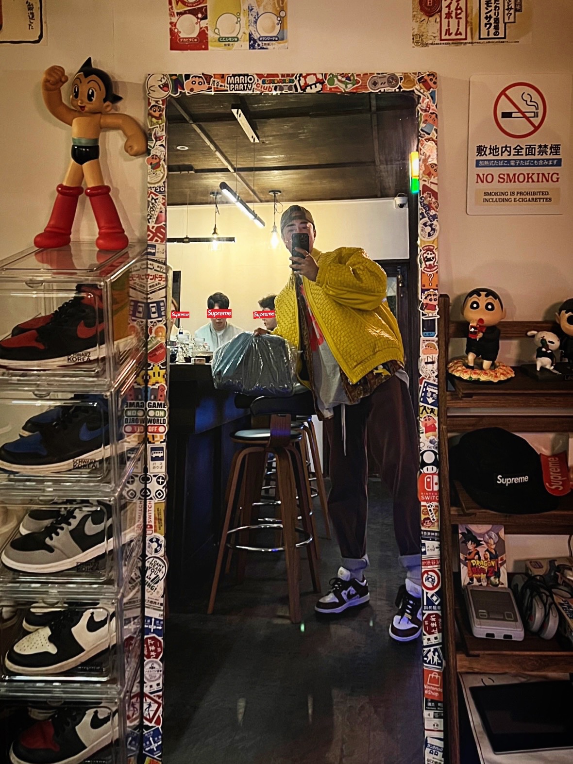 Supreme Woven Leather Varsity Jacket Yellow - 23FW, Supreme Mark Leckey Hardcore Printed Corduroy Shirt Multicolor - 23FW 착용 스타일 - 1