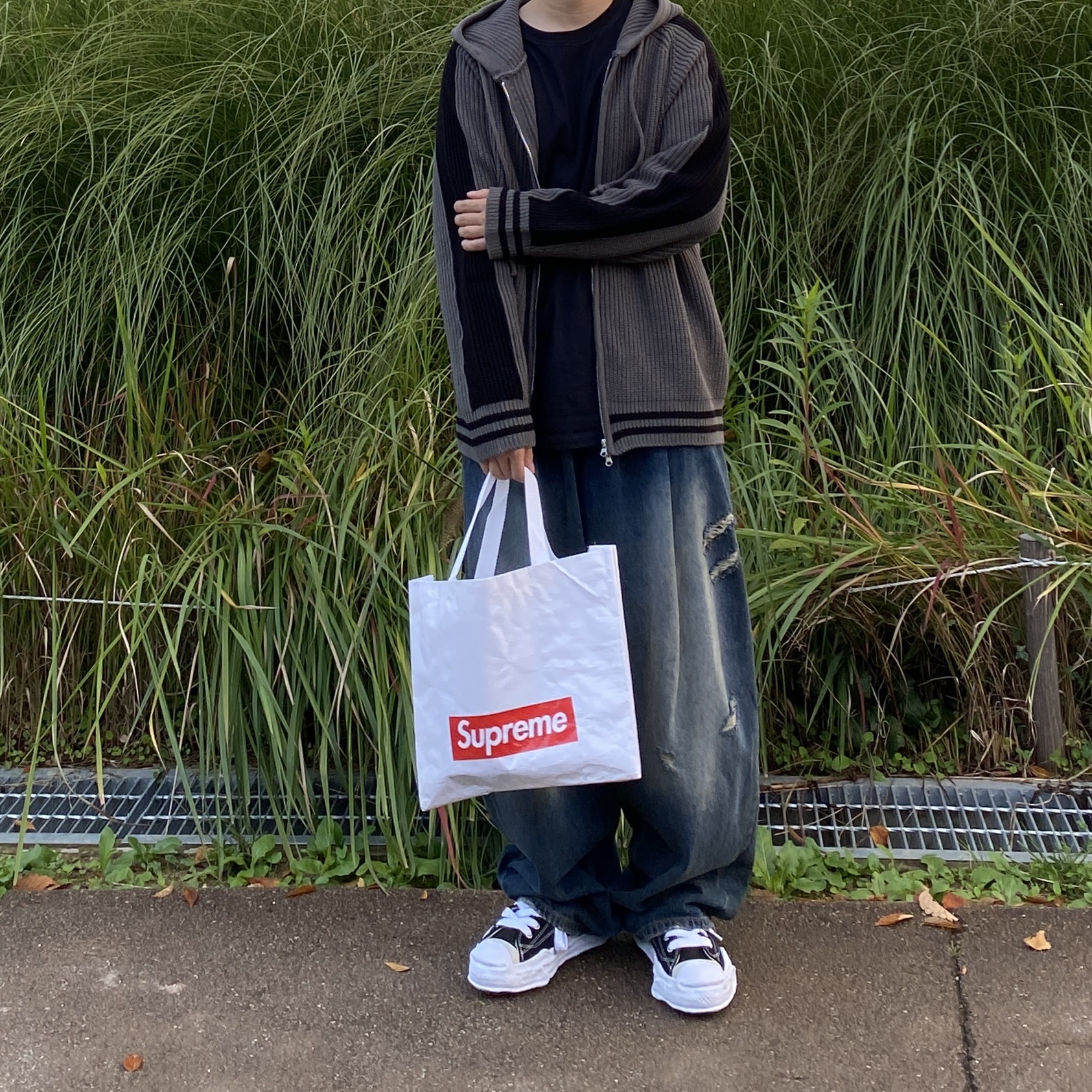 Maison Mihara Yasuhiro Hank OG Sole Canvas Low-top Sneakers Black, Maison Mihara Yasuhiro Peterson OG Sole Canvas Low Sneakers Black 착용 스타일 - 3