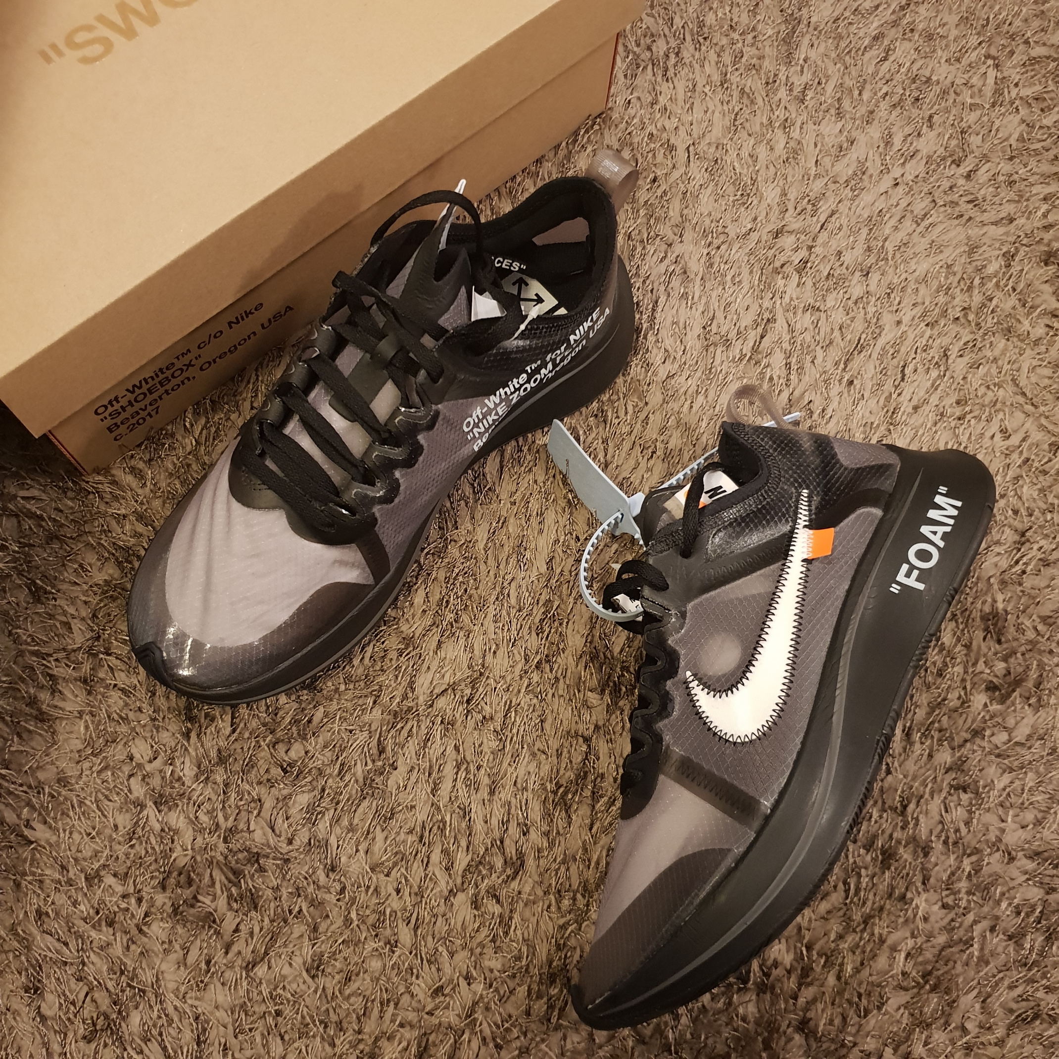 Nike x Off-White Zoom Fly SP Black 착용 스타일