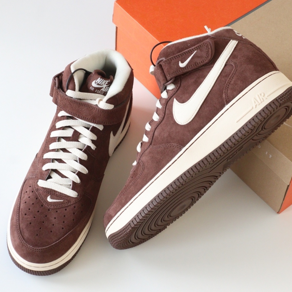 Nike Air Force 1 Mid '07 QS Chocolate 착용 스타일 - 3