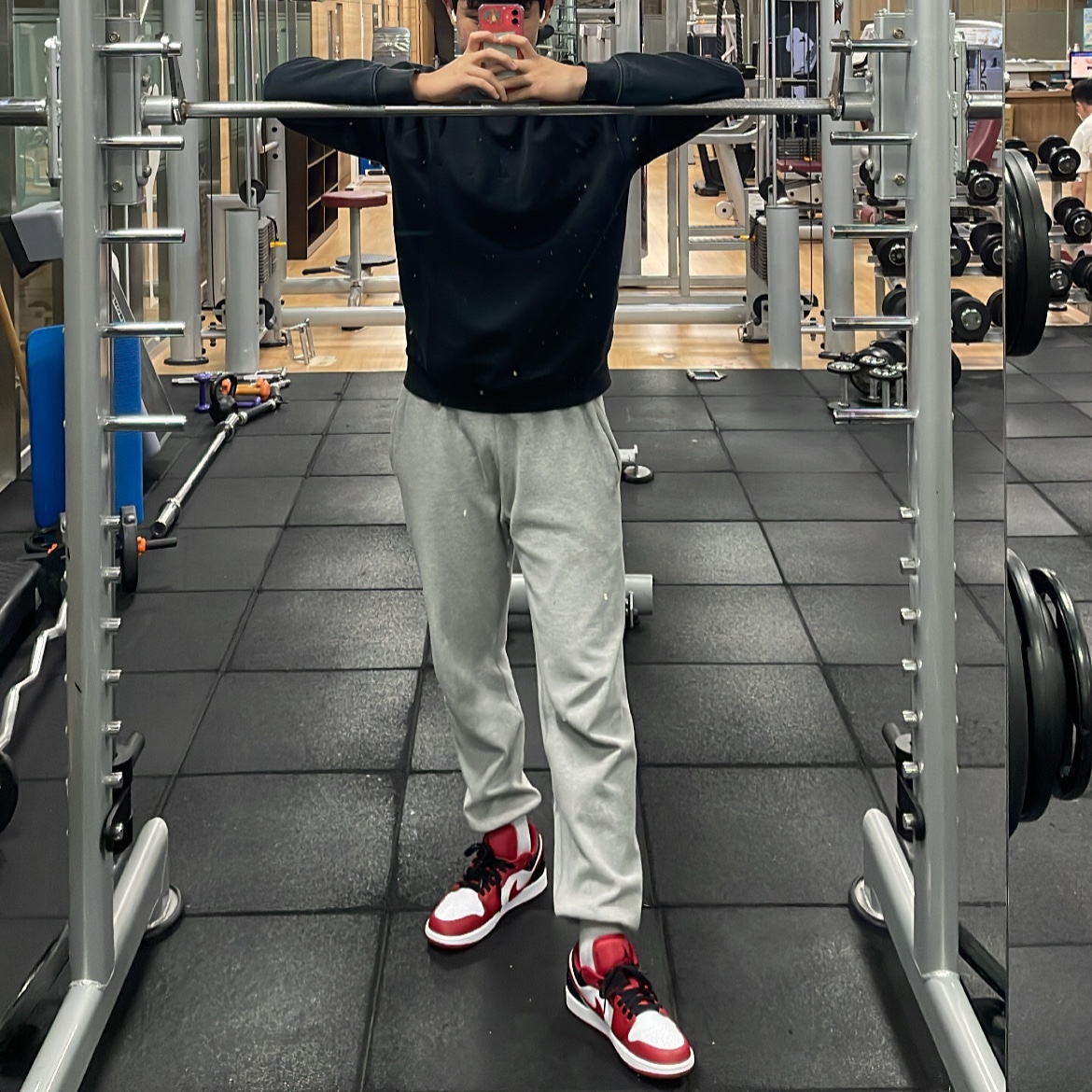Jordan 1 Low White Gym Red Black 착용 스타일