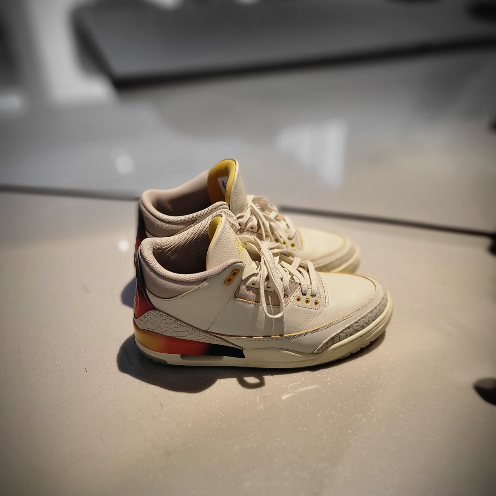 Jordan 3 x J Balvin Retro SP Sunset 착용 스타일