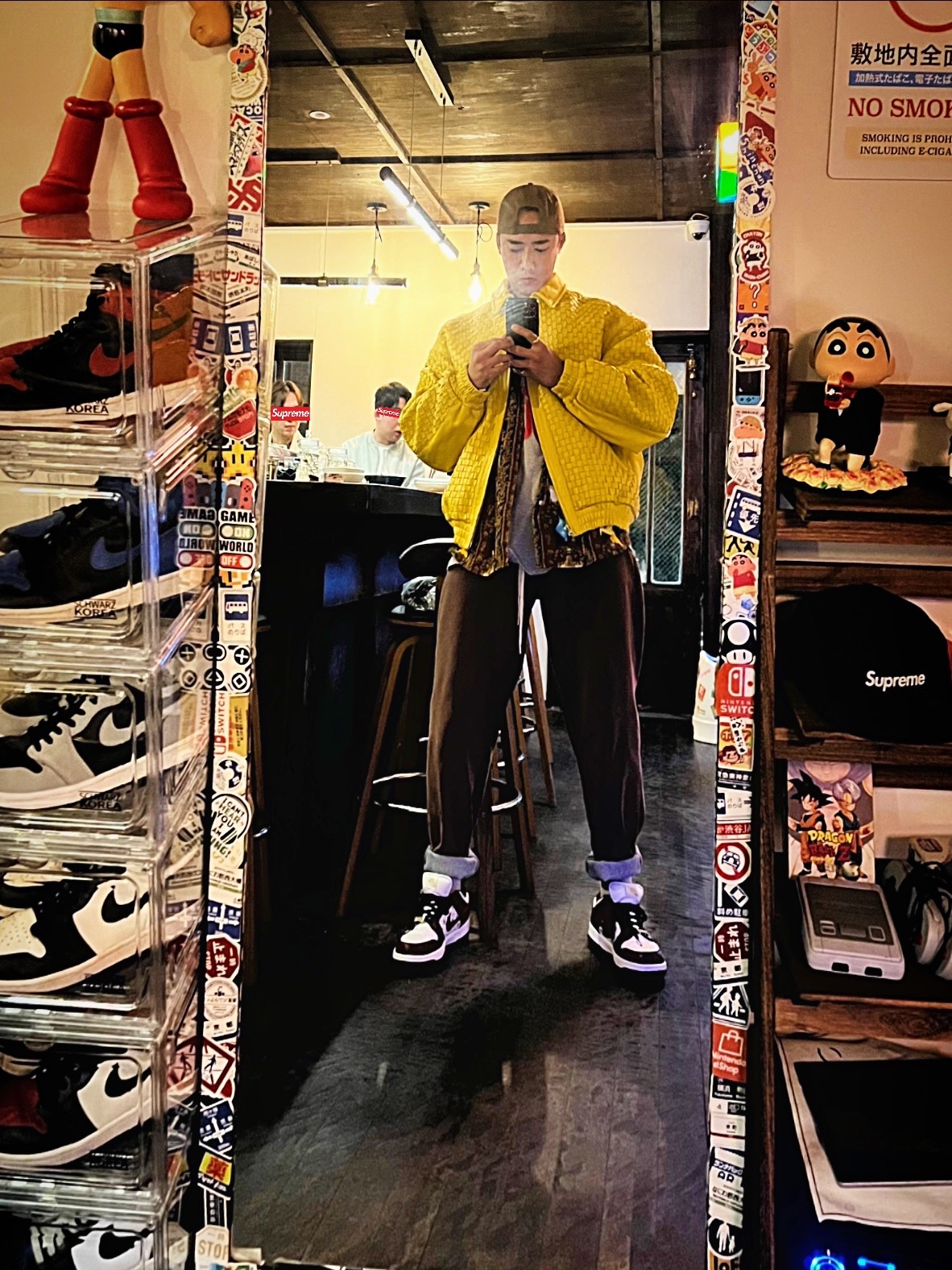 Supreme Woven Leather Varsity Jacket Yellow - 23FW, Supreme Mark Leckey Hardcore Printed Corduroy Shirt Multicolor - 23FW 착용 스타일 - 2