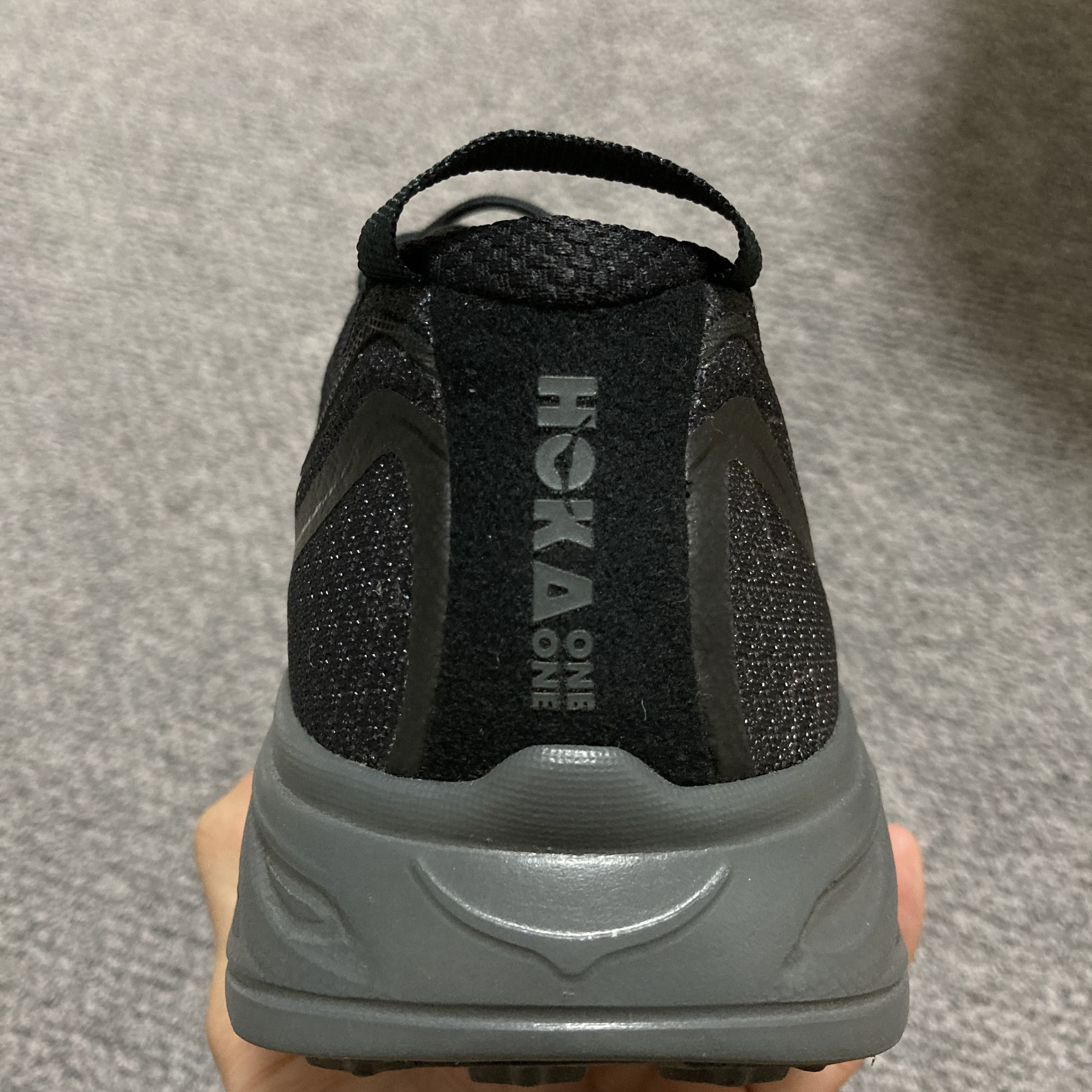 Hoka Huaka Origins Black 착용 스타일 - 4