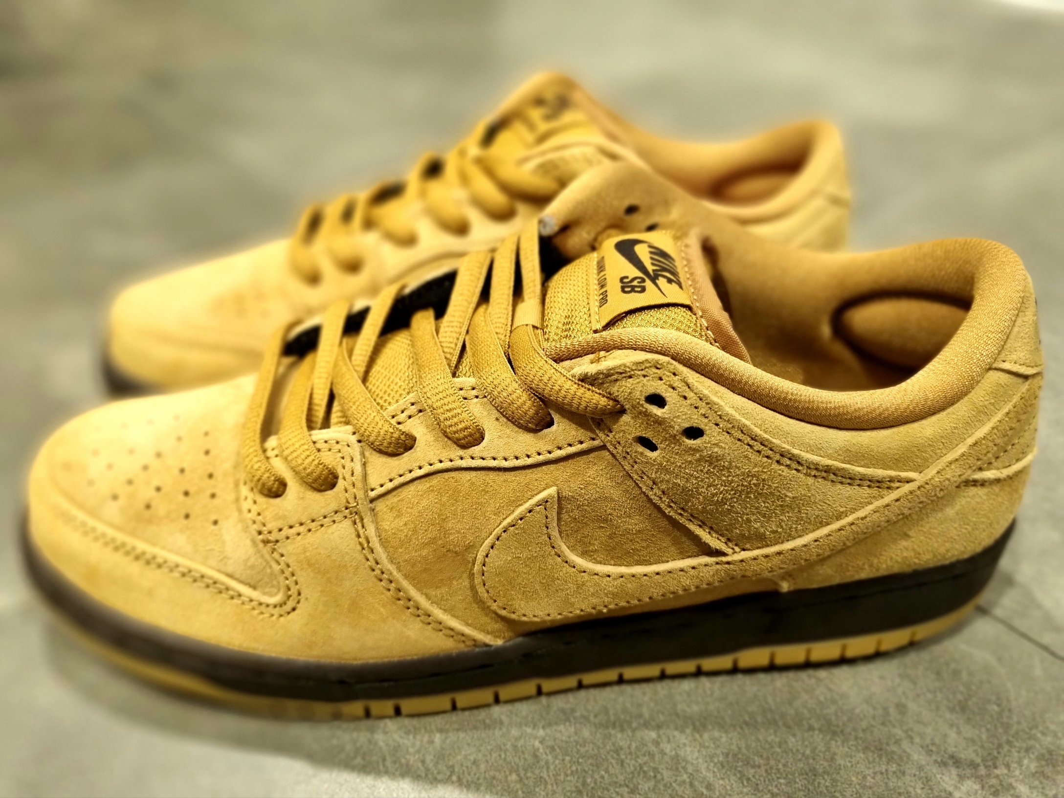 Nike SB Dunk Low Pro Wheat 2023 착용 스타일 - 2