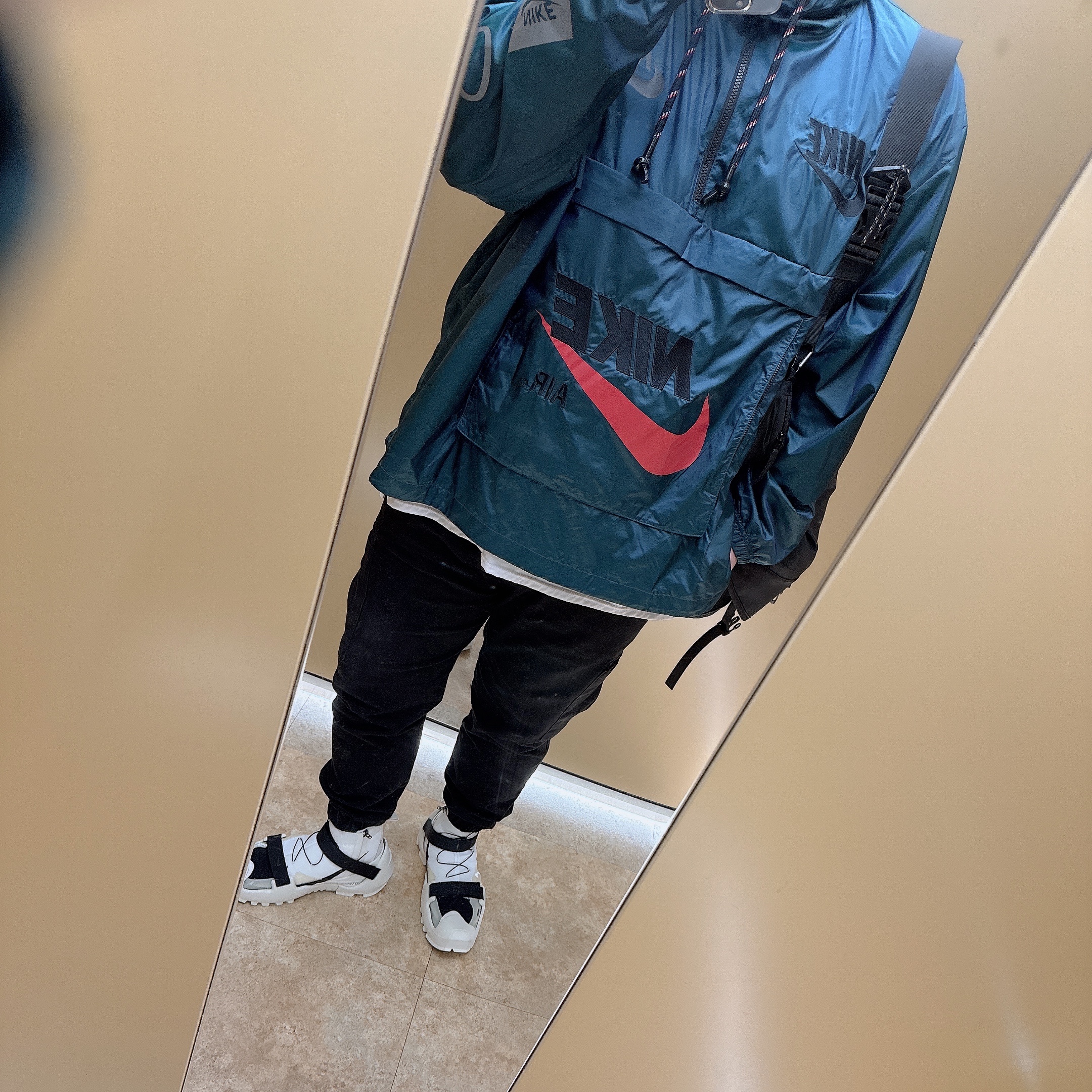 Nike x Cactus Plant Flea Market Anorak Teal, Nike x Matthew M Williams Free TR 3 SP Sail Black 착용 스타일